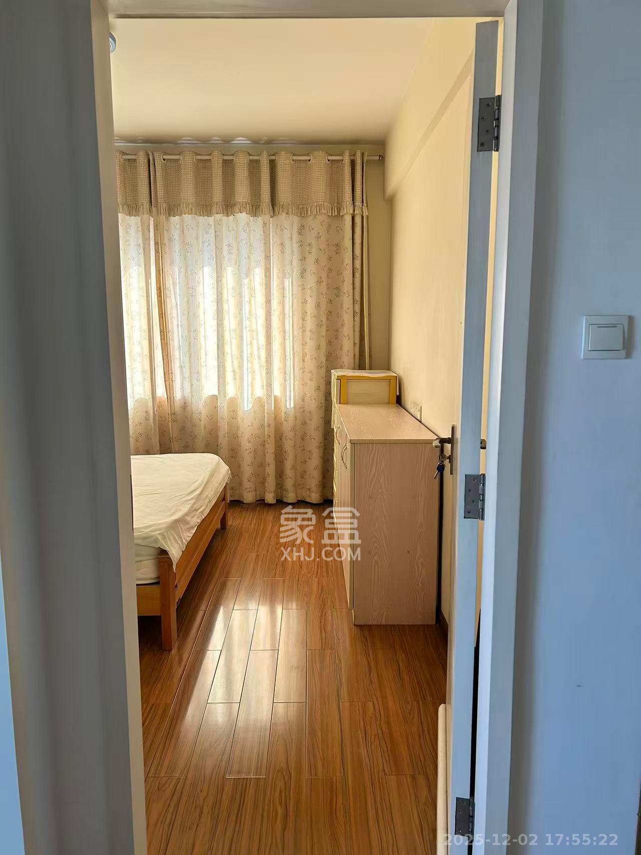 香颂国际  2室2厅1卫    2100.0元/月室内图