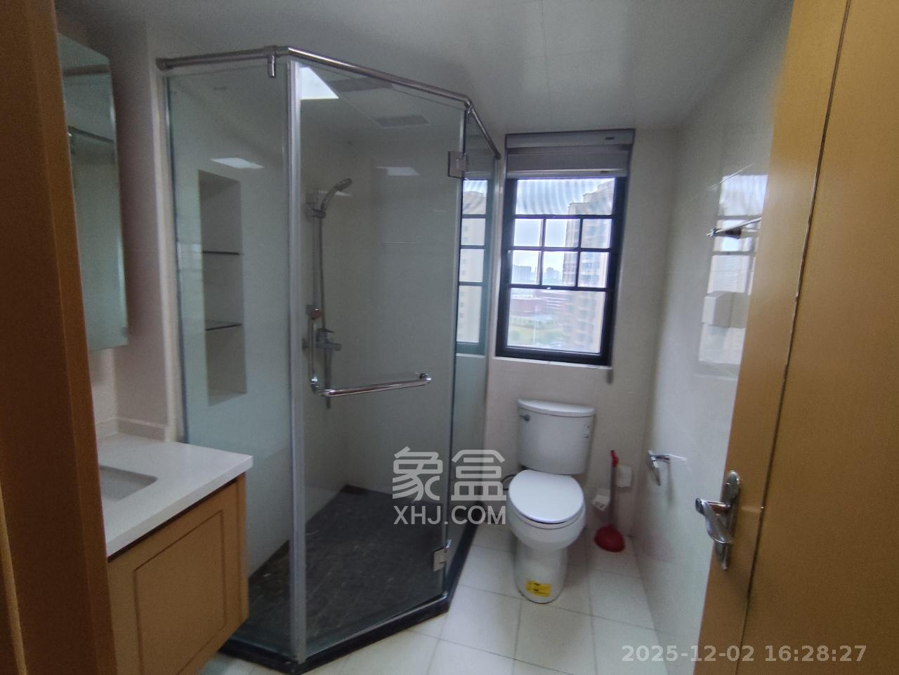 中建璟和城 4室2厅2卫 2600.0元/月 中建璟和城 4室2厅2卫 2600.0元/月室内图