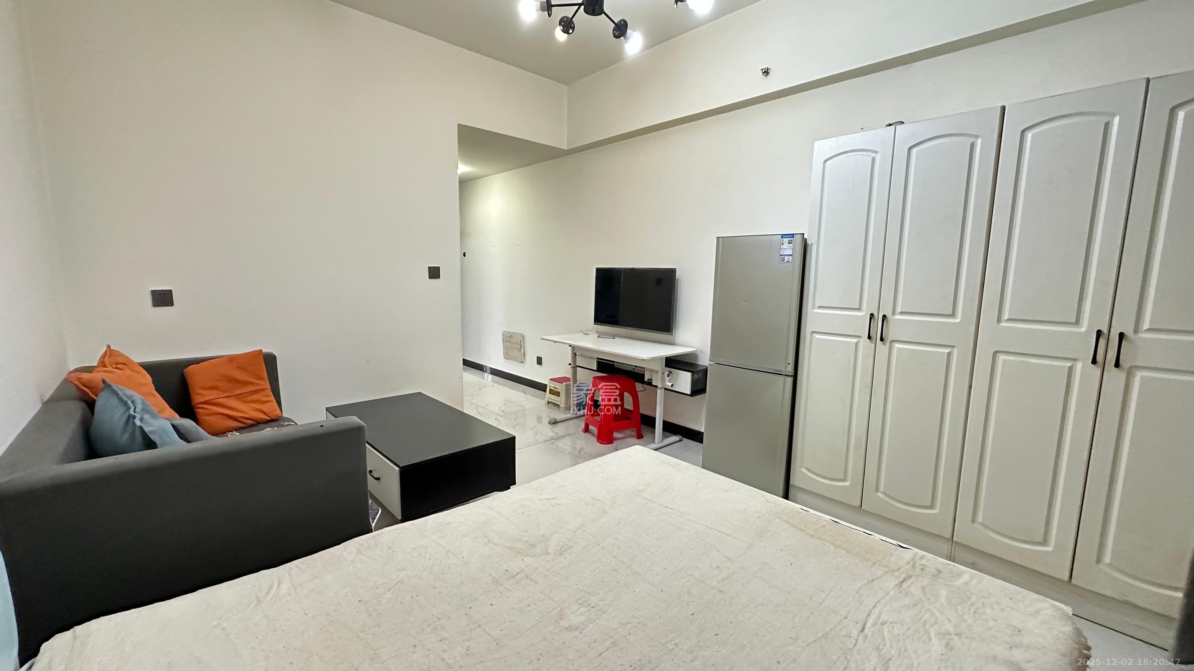 嘉雨兴园 1室1厅1卫 1600.0元/月 嘉雨兴园 1室1厅1卫 1600.0元/月室内图