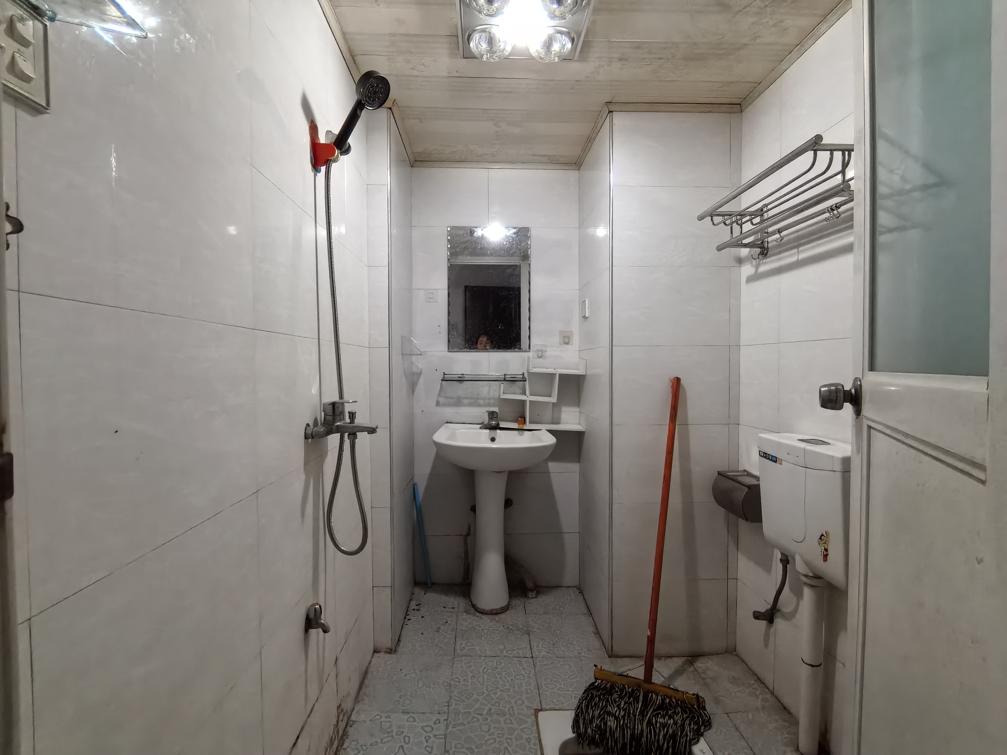 星海名都  1室0厅0卫    1000.0元/月室内图