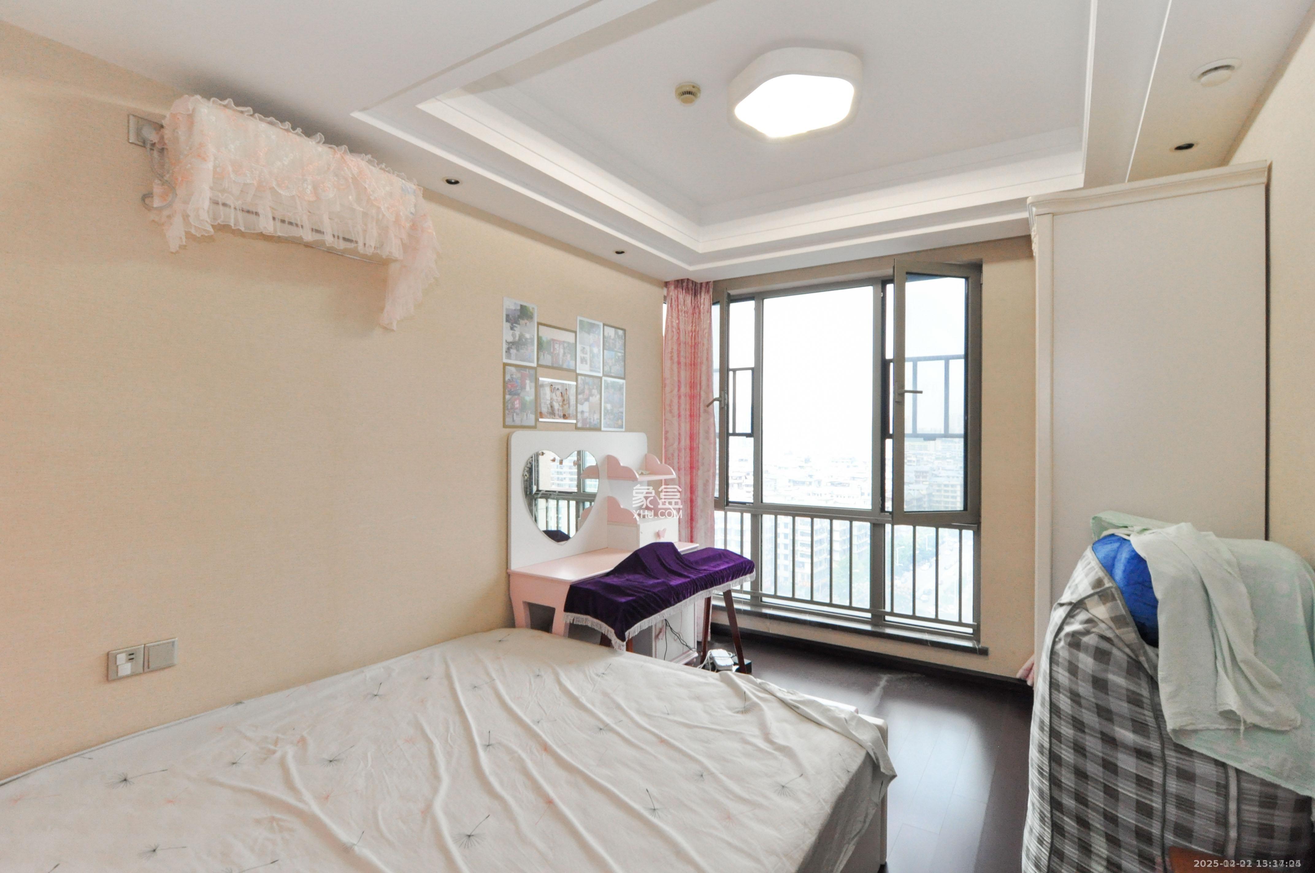 梅溪湖金茂府（金茂广场）（金茂览秀城）  3室2厅2卫    5000.0元/月室内图