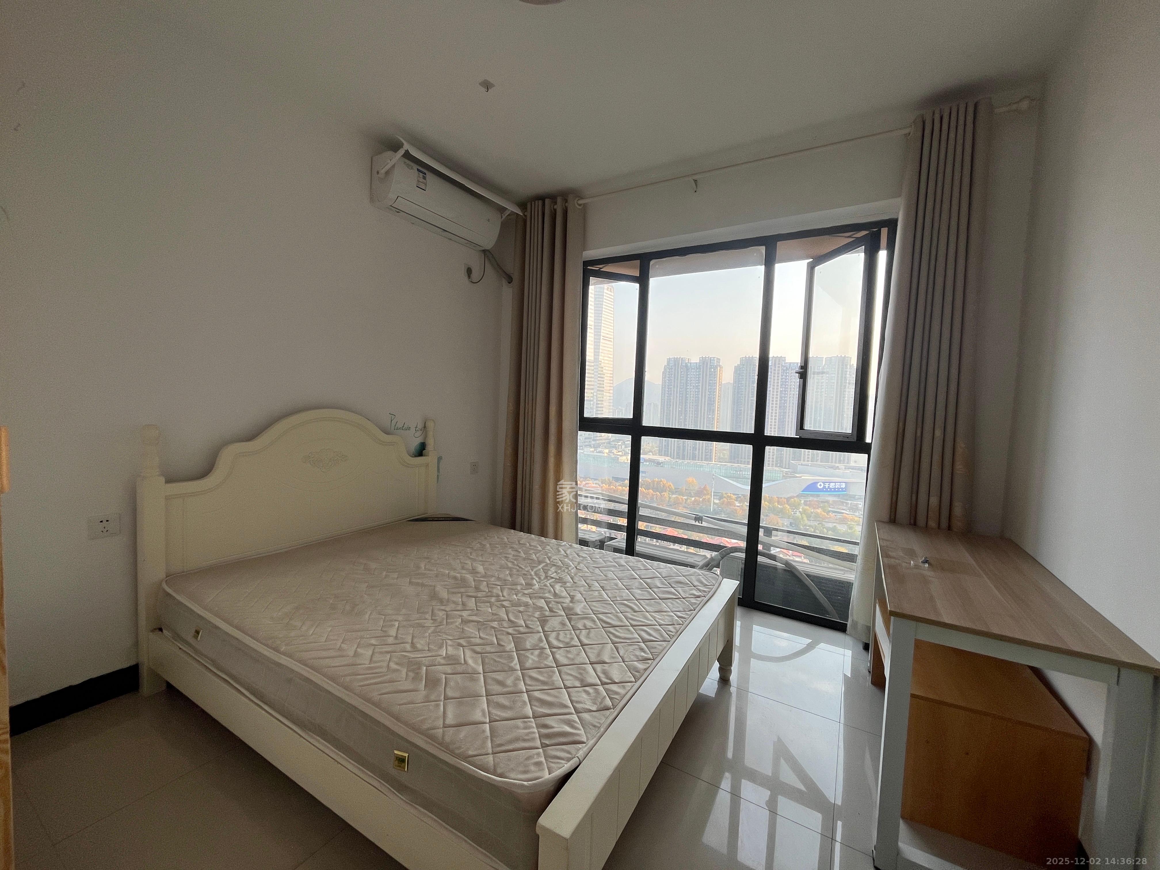 振业城二期 4室2厅2卫 3500.0元/月 振业城二期 4室2厅2卫 3500.0元/月室内图