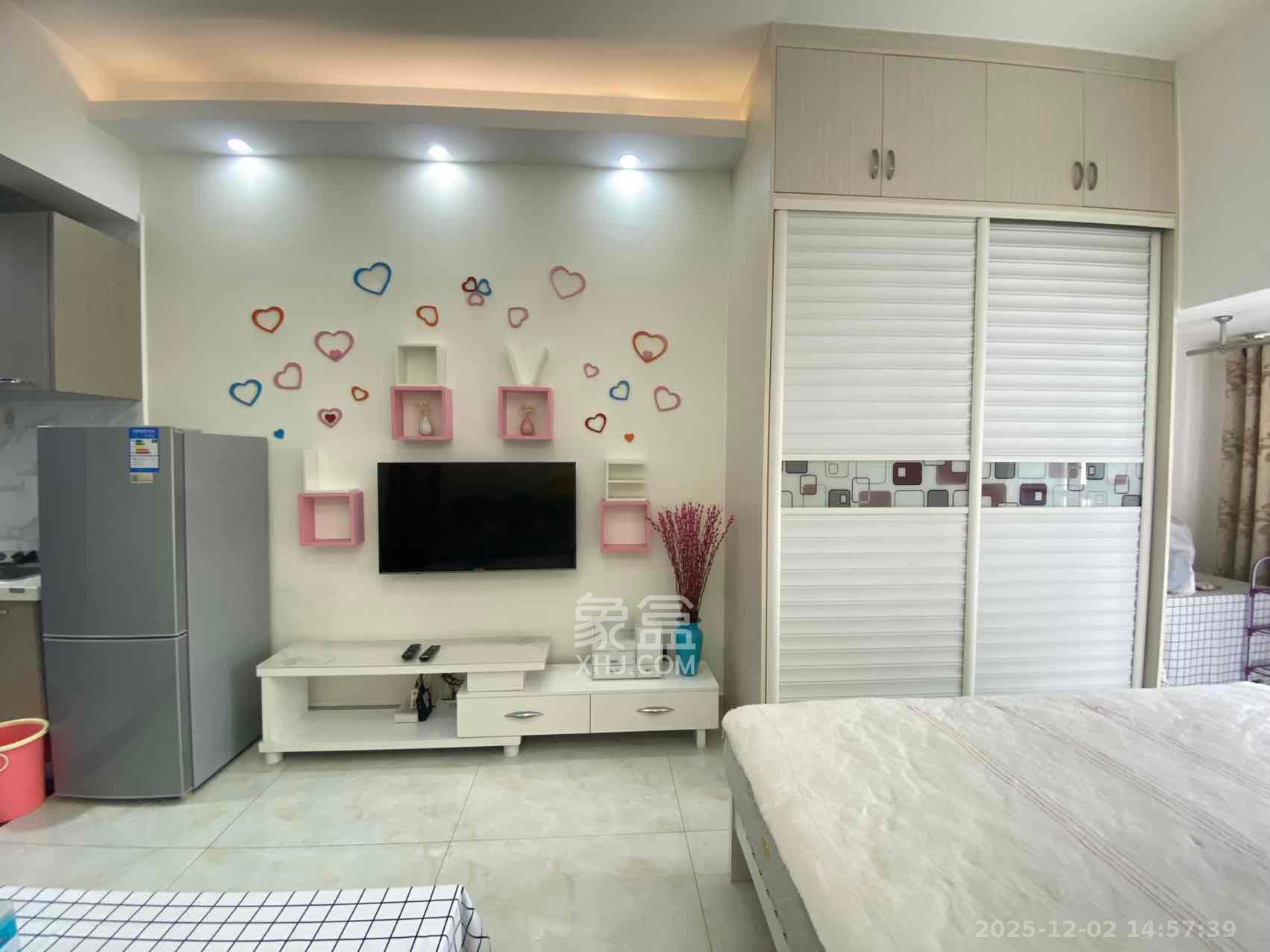 达美D6区  1室1厅1卫    1600.0元/月室内图