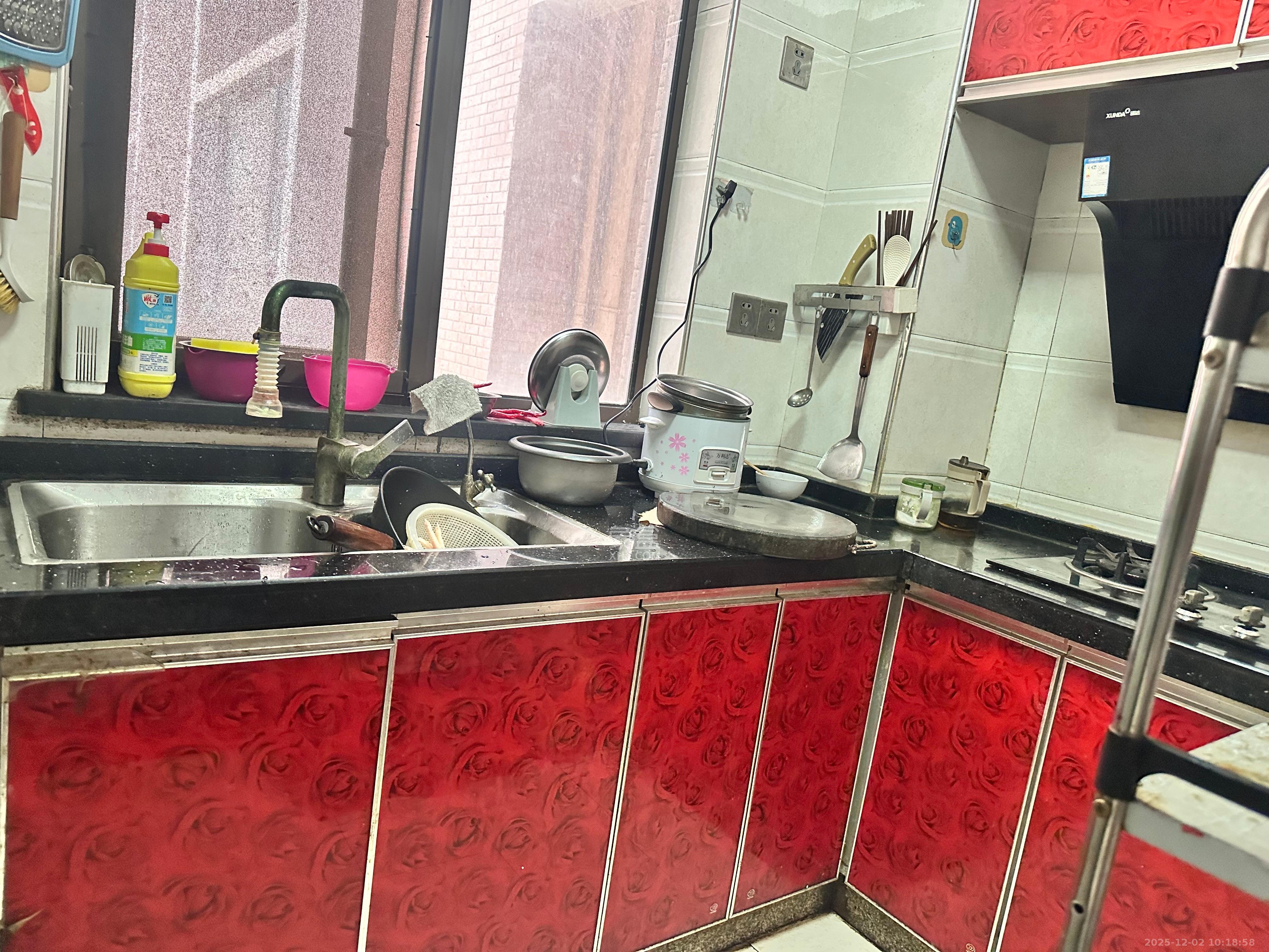 水岸世景 2室2厅1卫 1600.0元/月 水岸世景 2室2厅1卫 1600.0元/月室内图