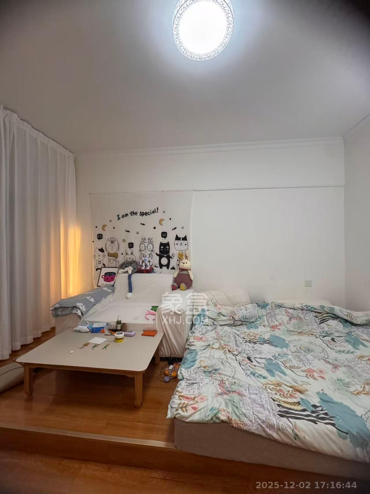 国泰九龙湾  1室1厅1卫    1500.0元/月室内图