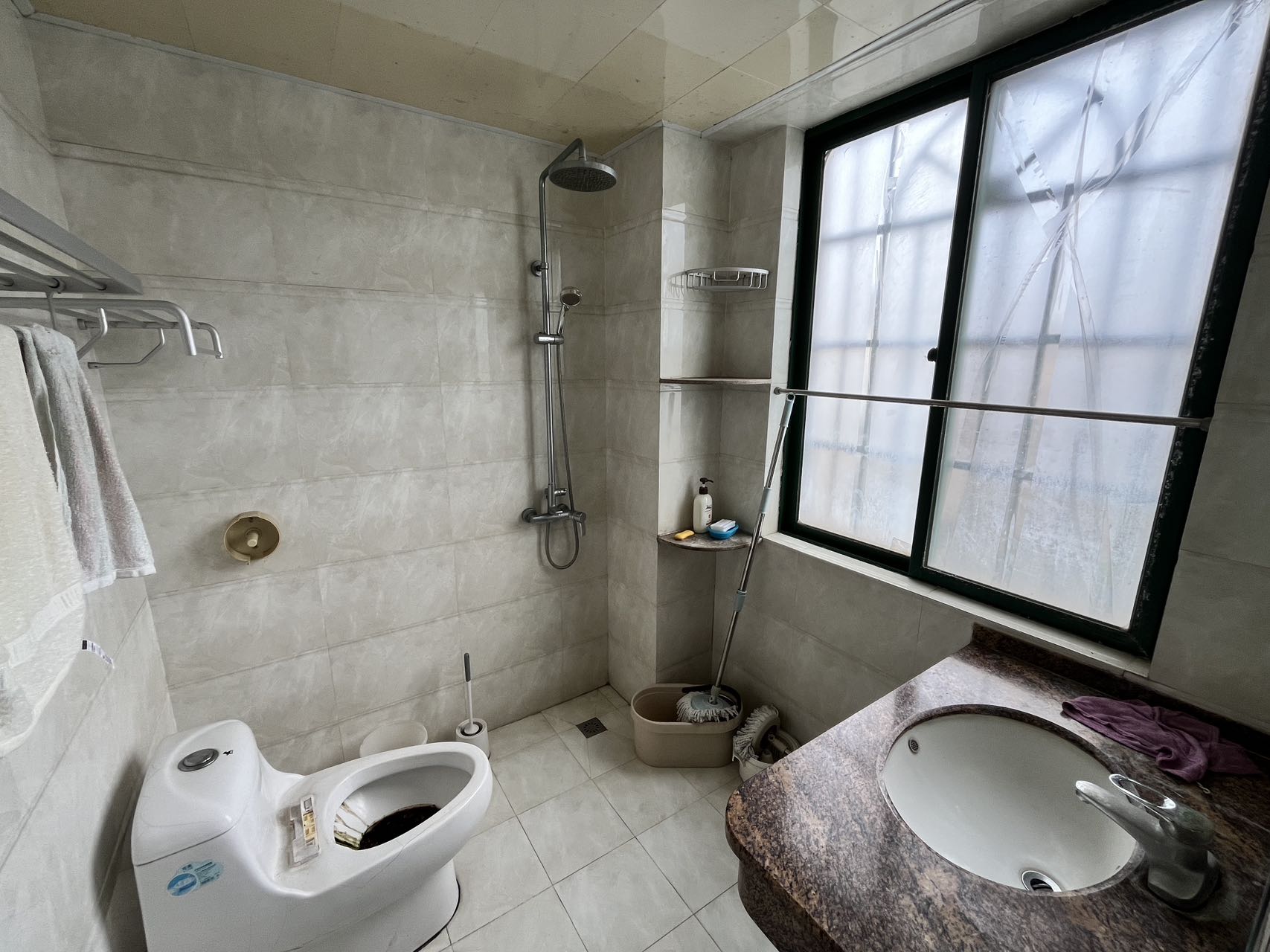 星华商厦  3室2厅2卫    3200.0元/月室内图