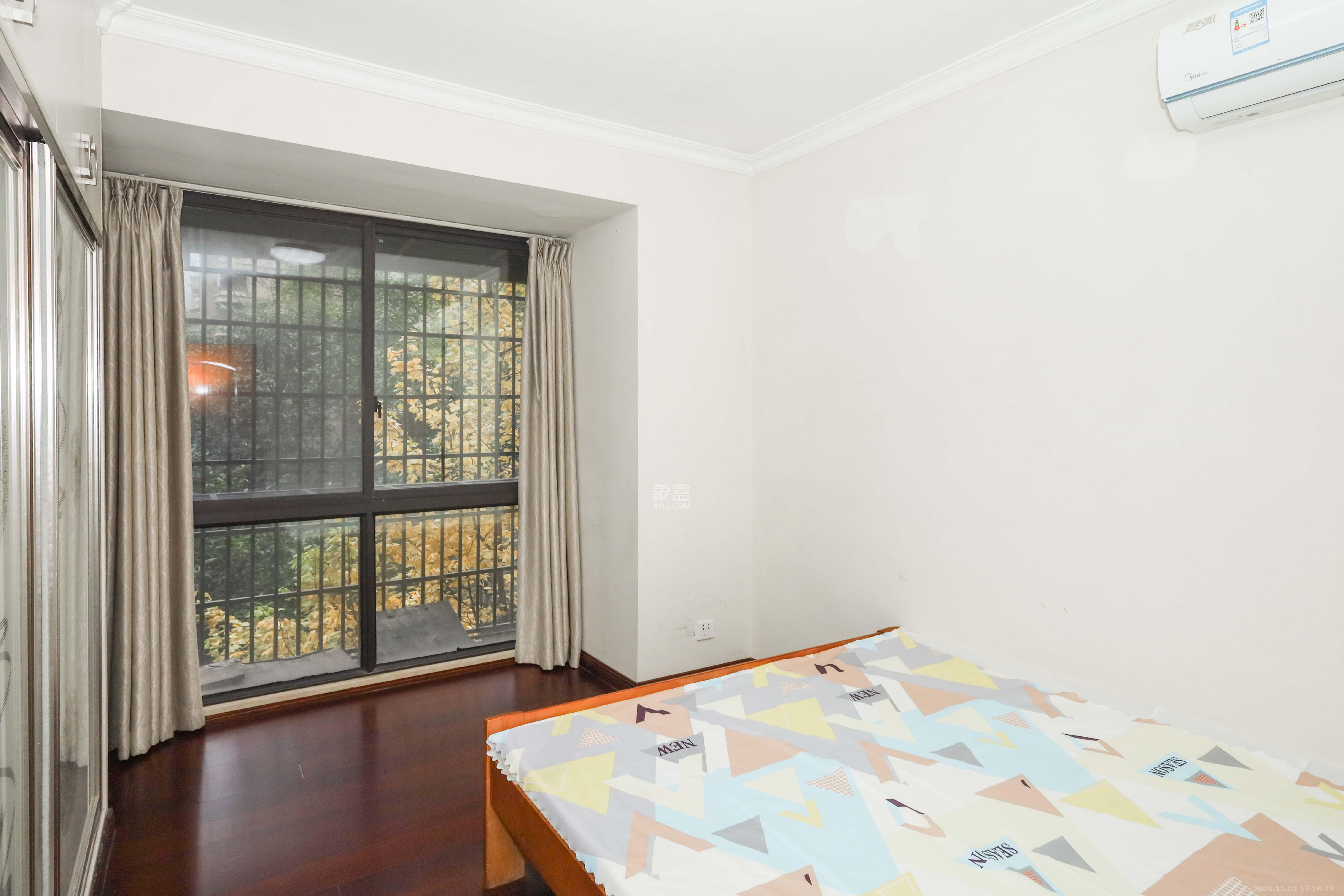 保利麓谷林语F区 1室2厅2卫 89.8万 保利麓谷林语F区 1室2厅2卫 89.8万卧室