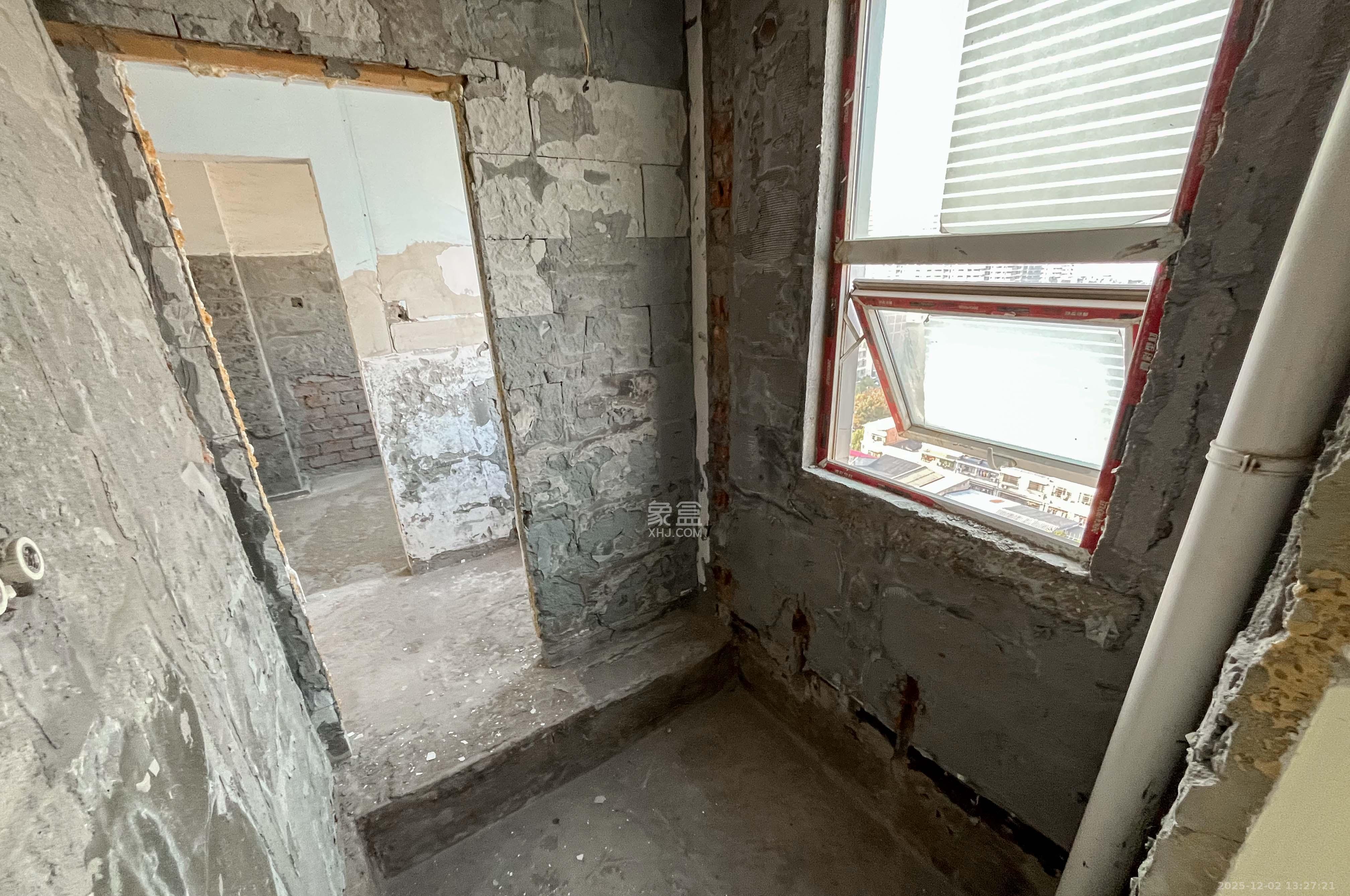 麓阳和景雅苑 4室2厅2卫 108.0万 麓阳和景雅苑 4室2厅2卫 108.0万其他