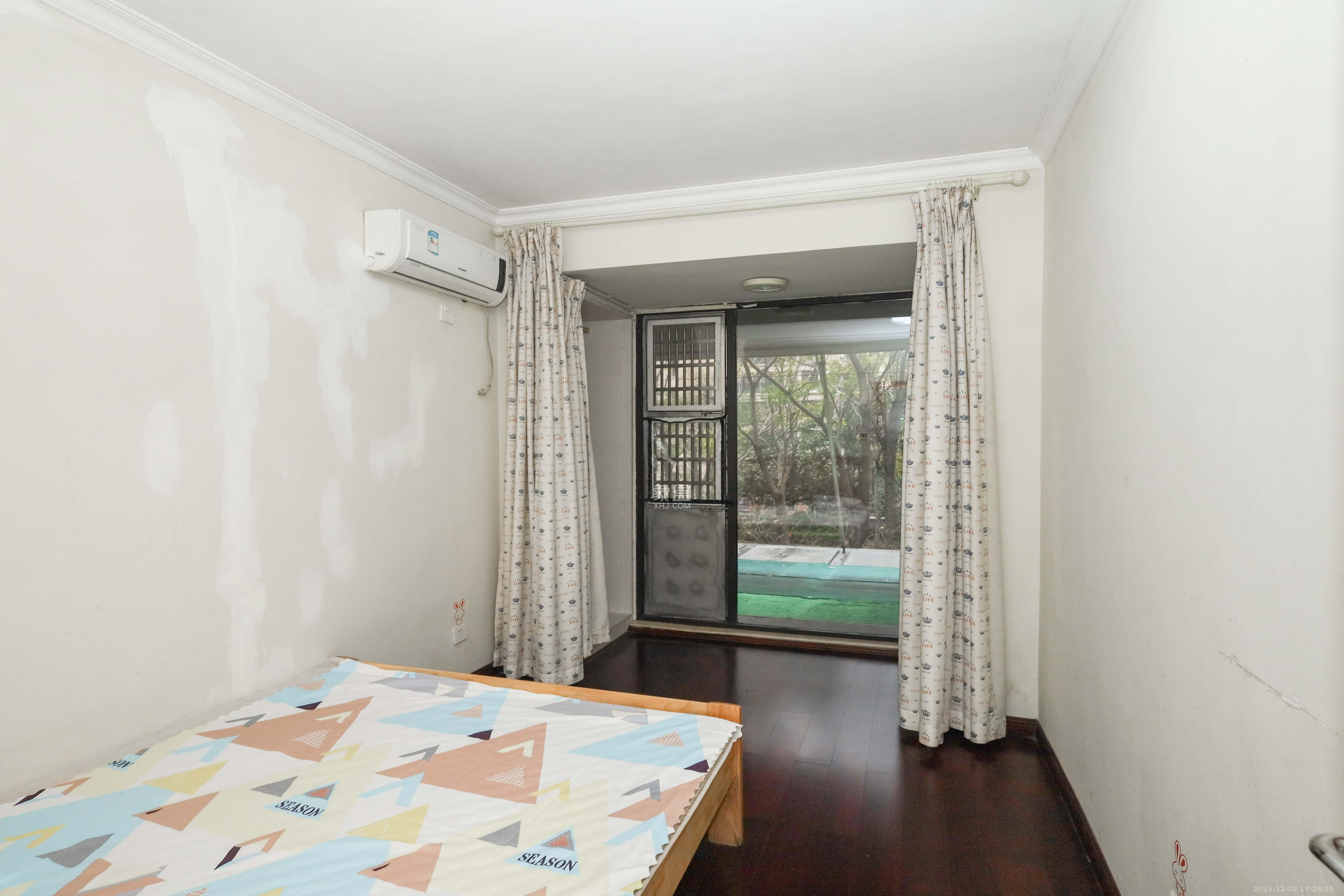 保利麓谷林语F区 1室2厅2卫 89.8万 保利麓谷林语F区 1室2厅2卫 89.8万卧室