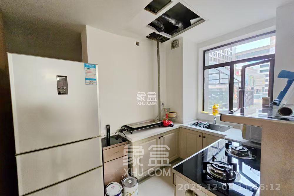 华晨国际公馆  3室2厅1卫    5000.0元/月室内图