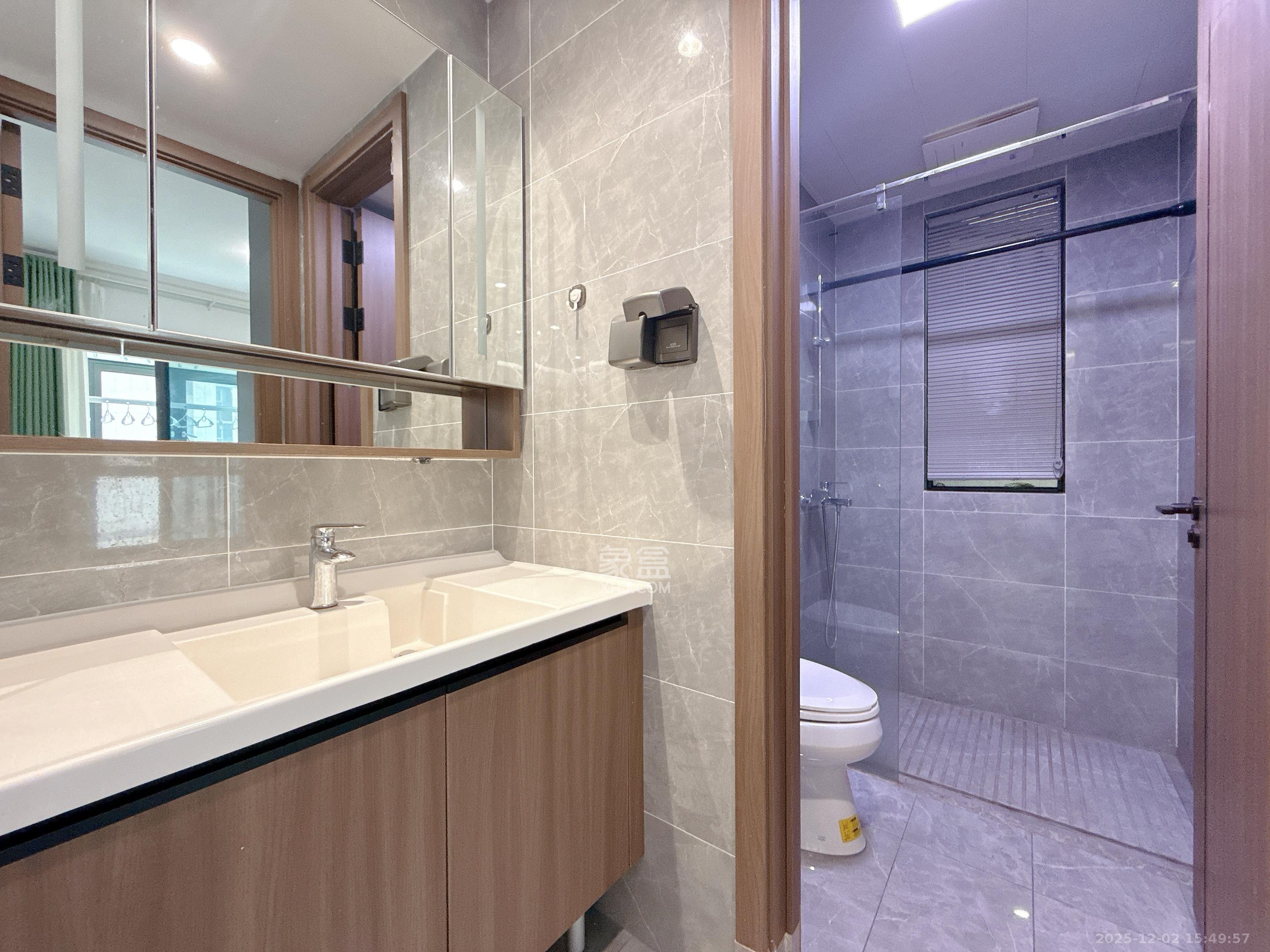 卓越中寰 3室2厅2卫 4300.0元/月 卓越中寰 3室2厅2卫 4300.0元/月室内图