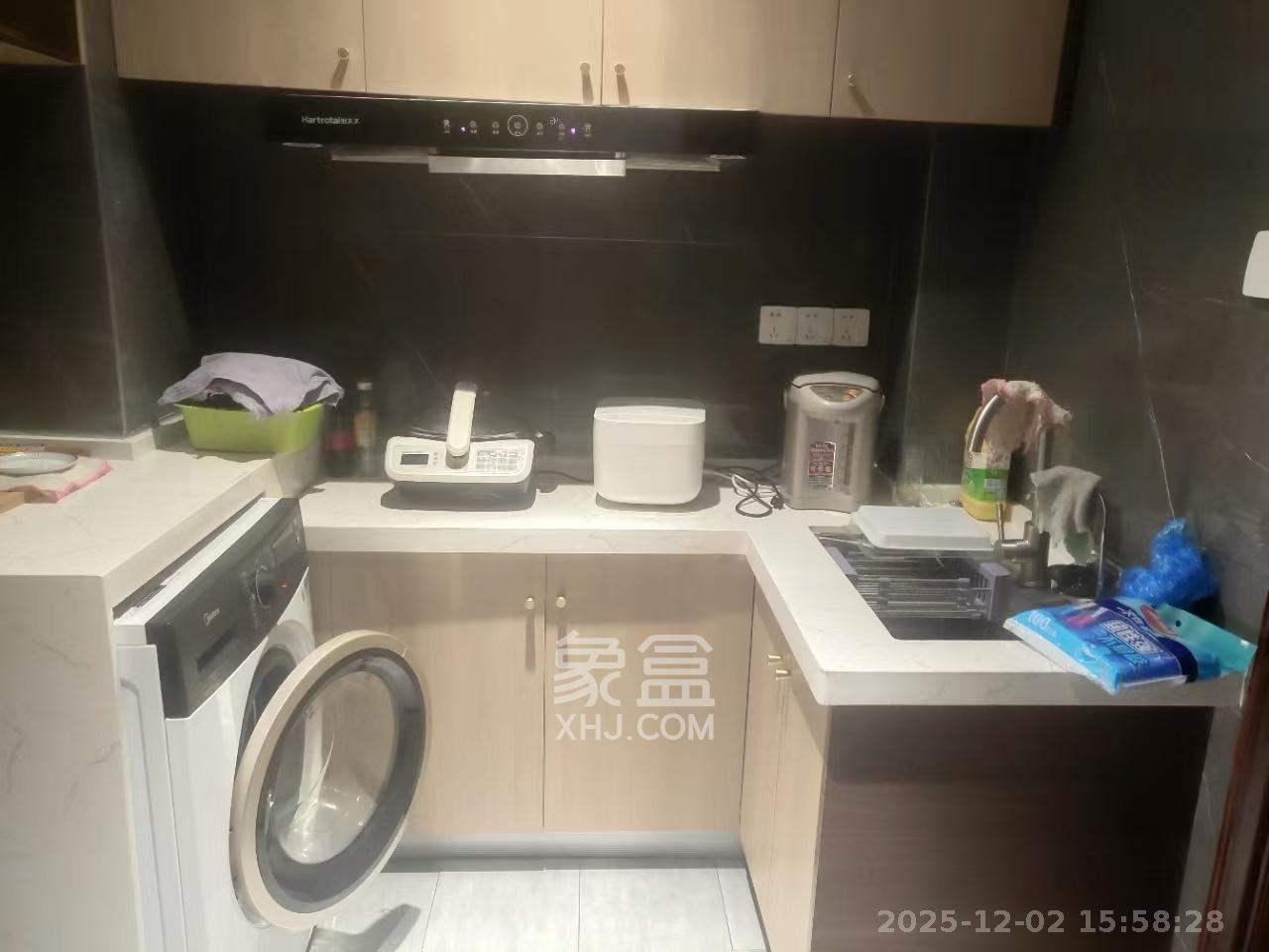 剑桥名门  1室1厅1卫    2500.0元/月室内图