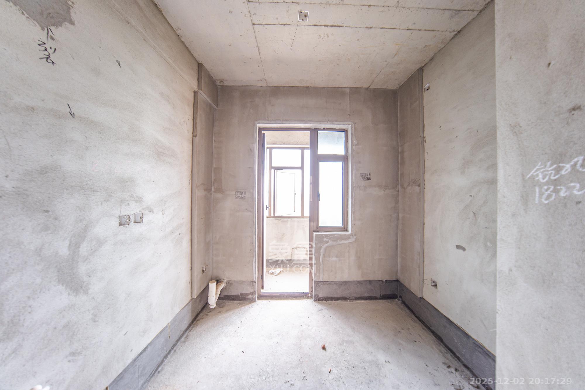 江山帝景哈佛 3室2厅2卫 90.0万 江山帝景哈佛 3室2厅2卫 90.0万厨房