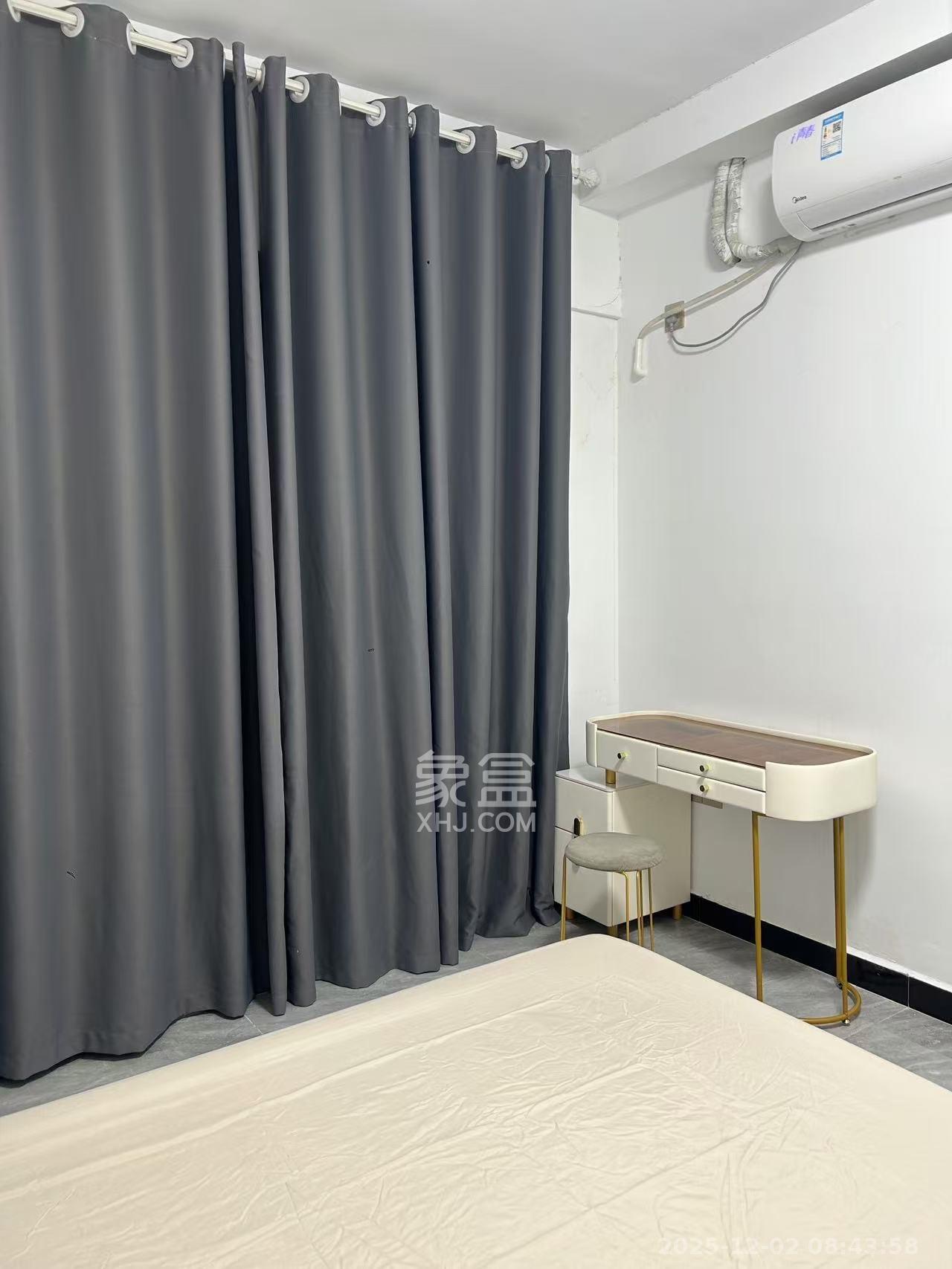 东怡外国（南湖一号)  2室1厅1卫    3600.0元/月室内图