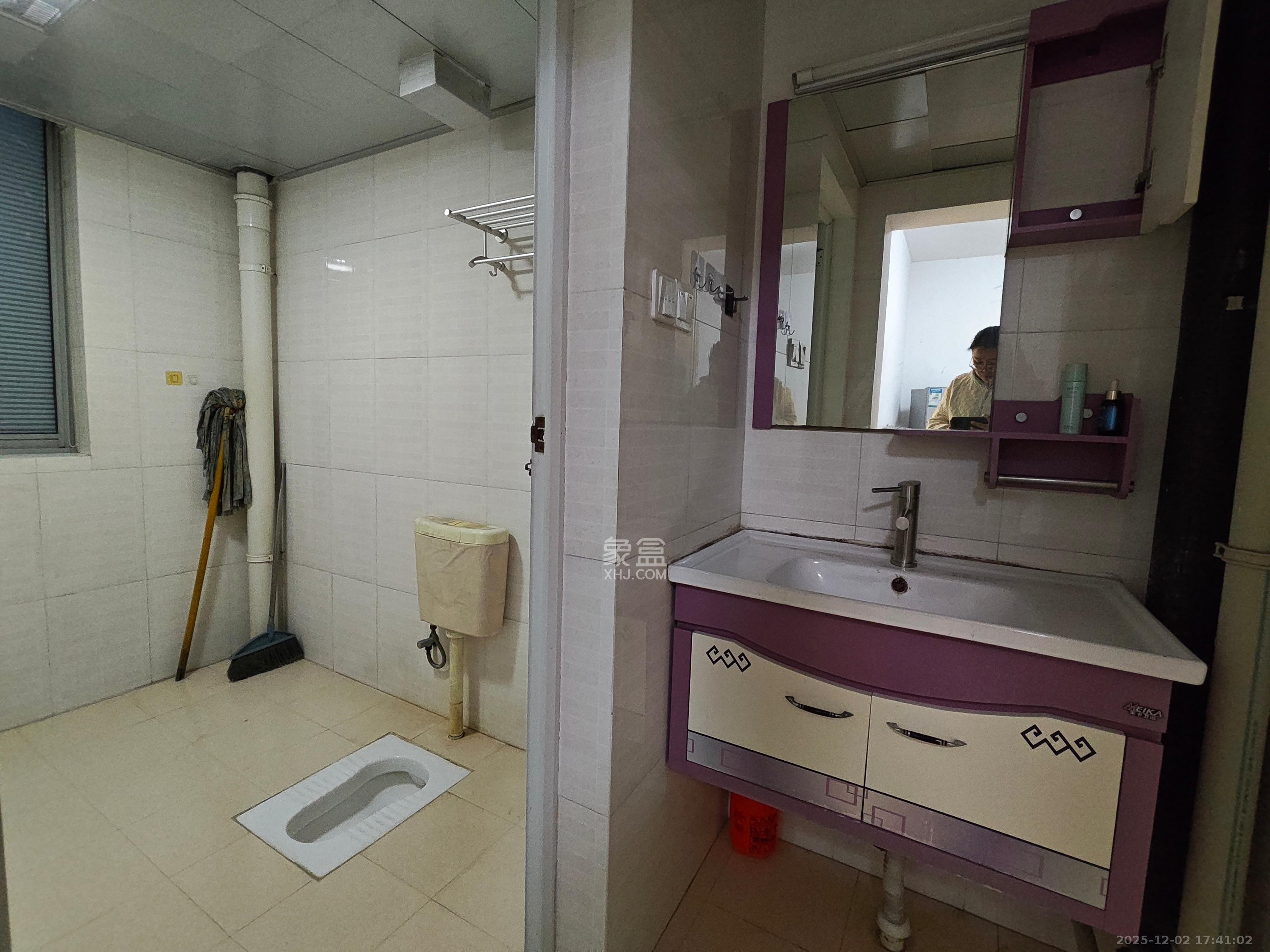 富景园  3室2厅1卫    2400.0元/月室内图