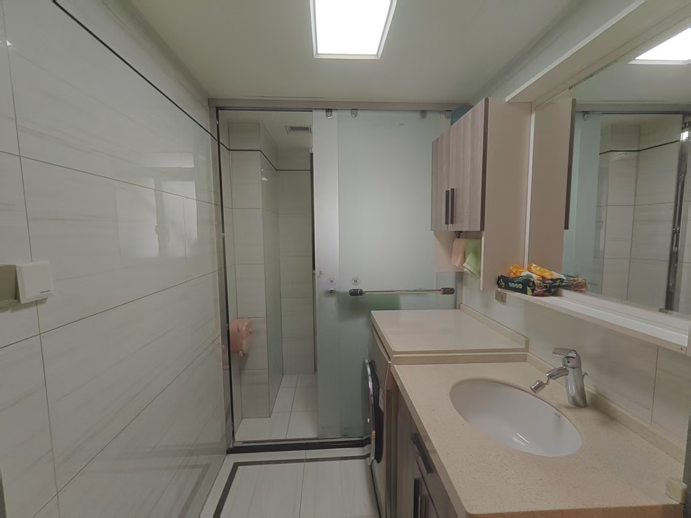 碧桂园  3室2厅2卫    6000.0元/月