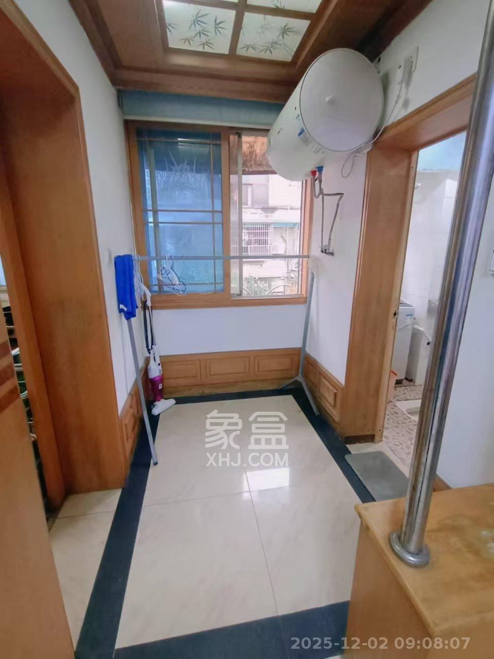 国立投资公司宿舍  2室1厅1卫    1500.0元/月室内图