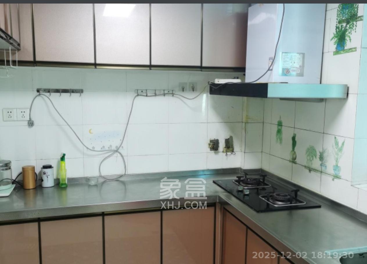 金邮小区  3室2厅2卫    2900.0元/月室内图