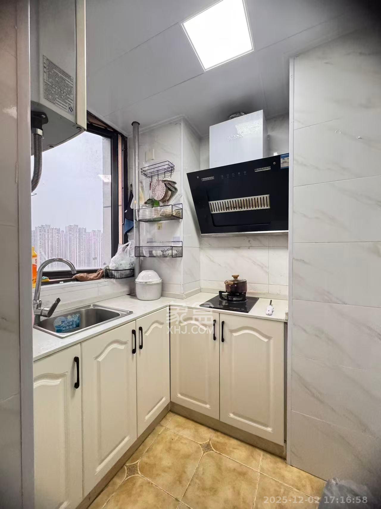 国泰九龙湾  1室1厅1卫    1500.0元/月室内图