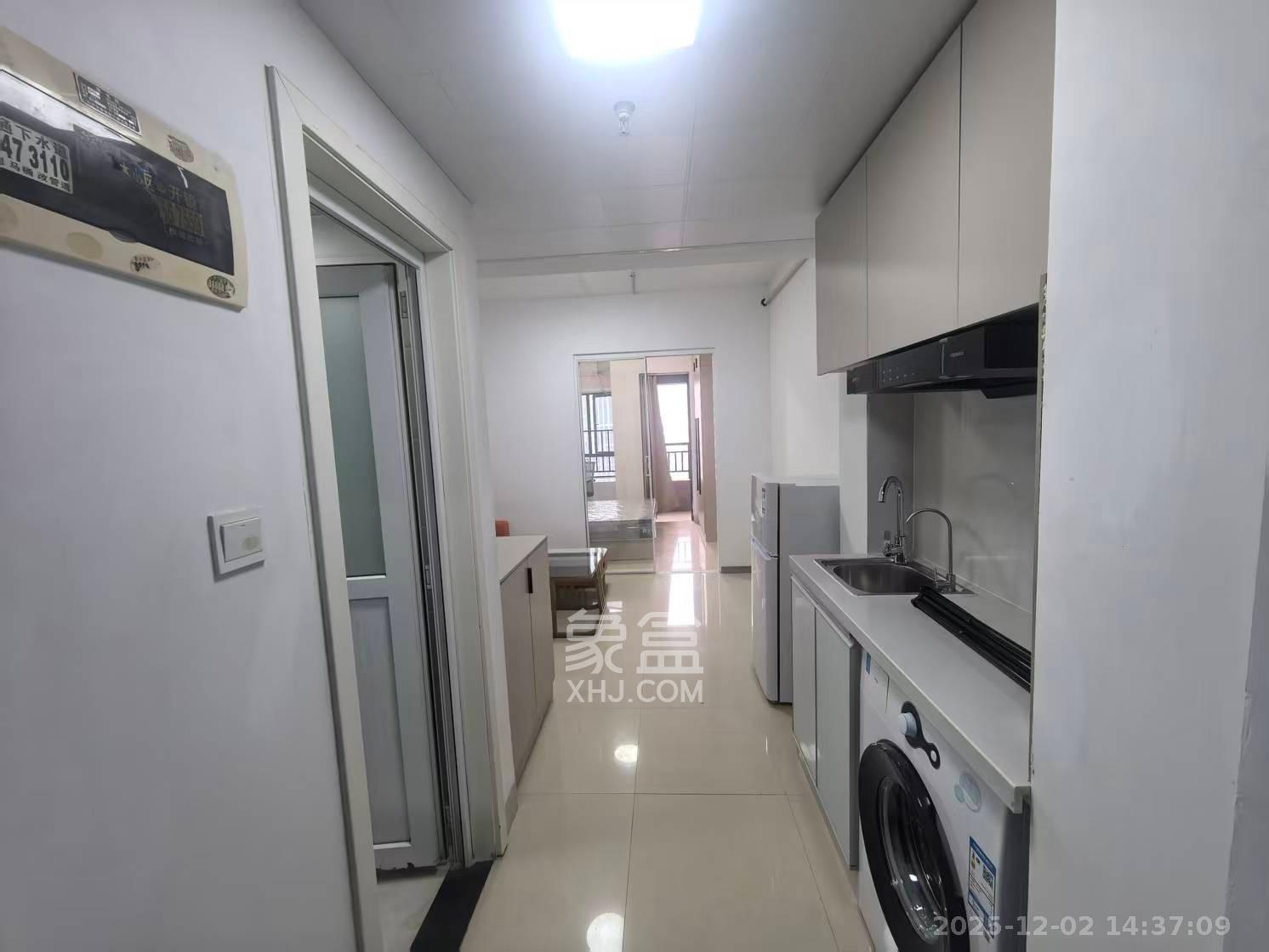 香樟兰亭（朗峰苑）  1室0厅1卫    1400.0元/月