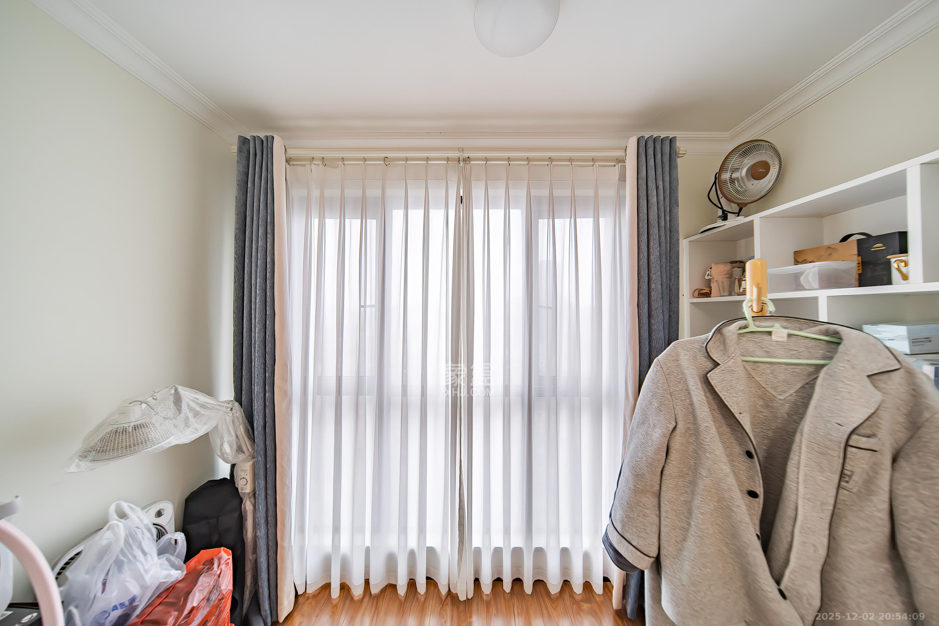 公园9号 3室2厅2卫 195.0万 公园9号 3室2厅2卫 195.0万阳台