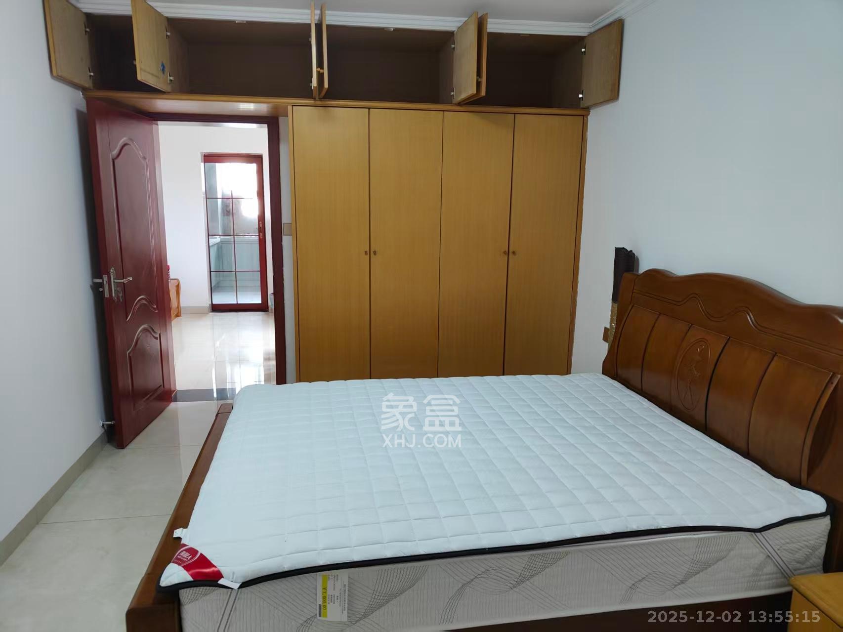 阳光花园  1室1厅1卫    1600.0元/月室内图