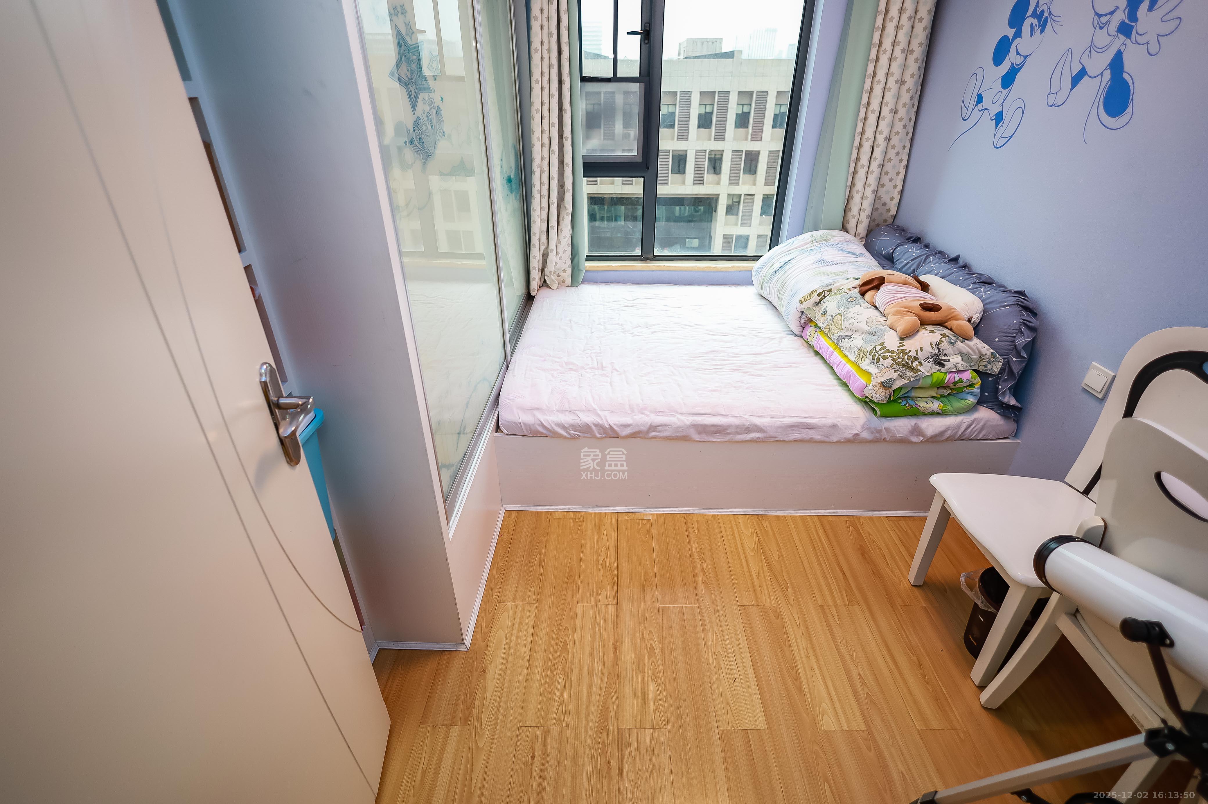 荣盛花语馨苑  3室2厅1卫    65.0万卧室