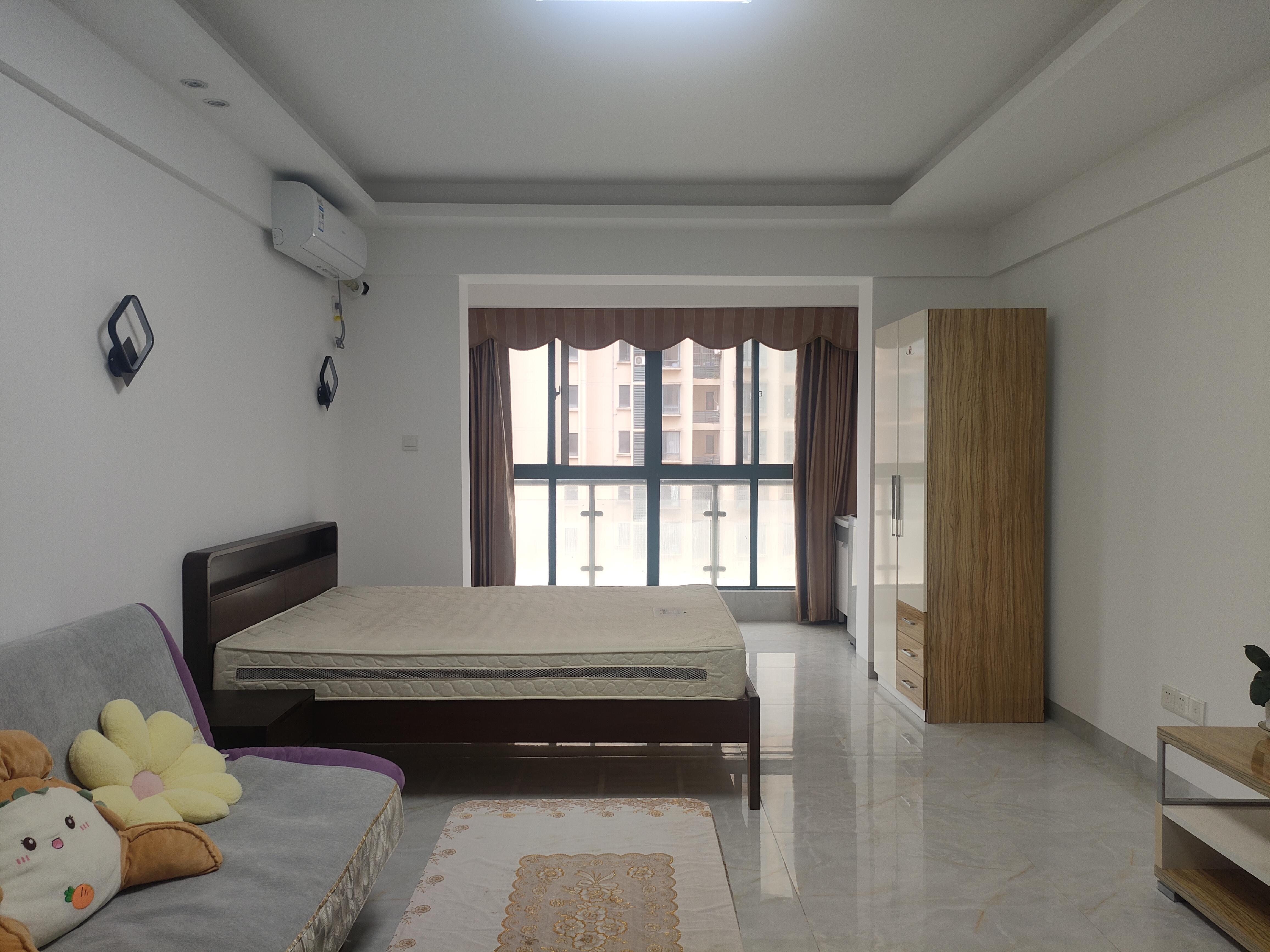 海阔天空-国瑞城二期（雅仕苑）  1室0厅1卫    2300.0元/月室内图