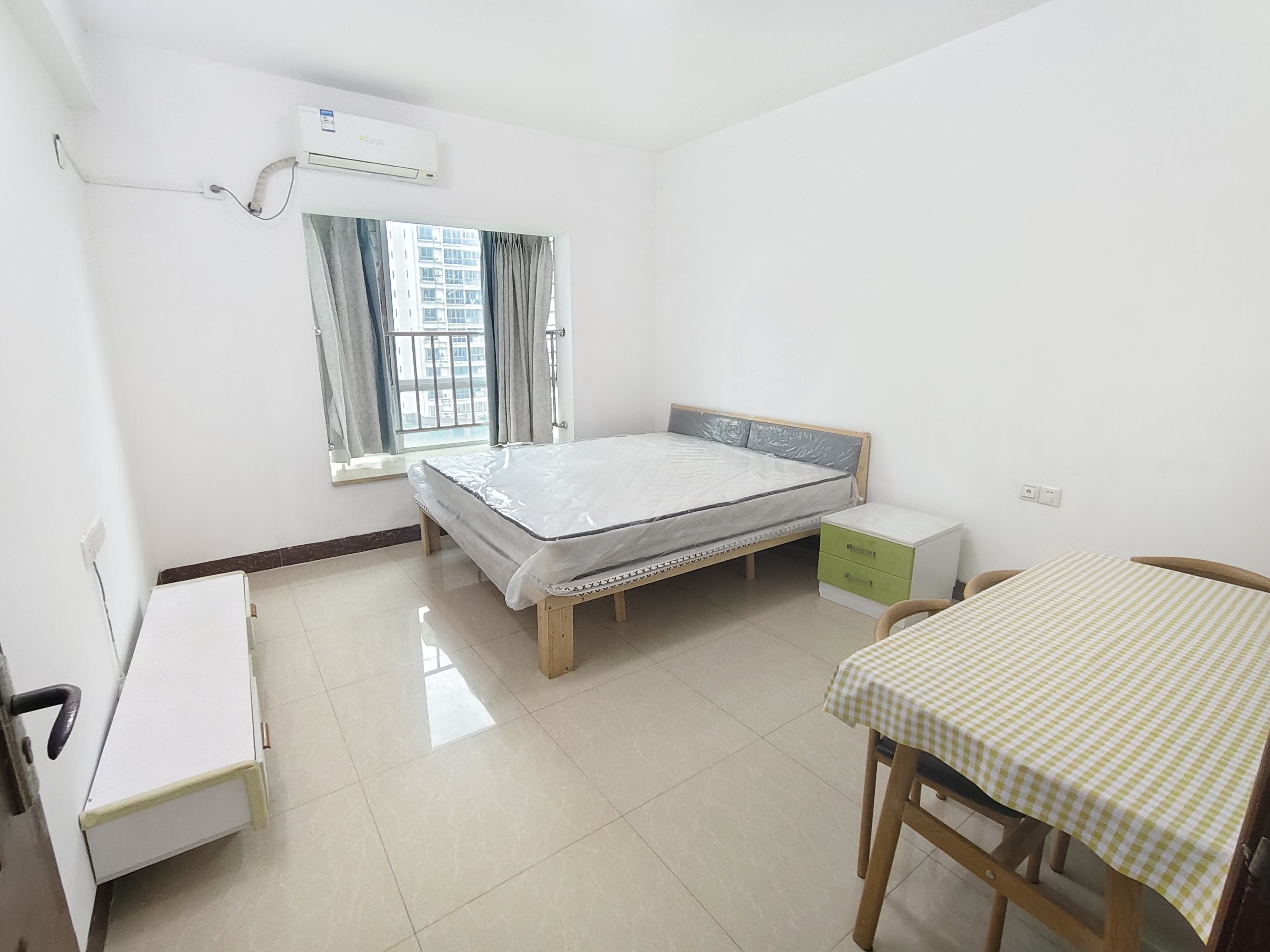 三青家苑 3室1厅1卫 2600.0元/月 三青家苑 3室1厅1卫 2600.0元/月室内图