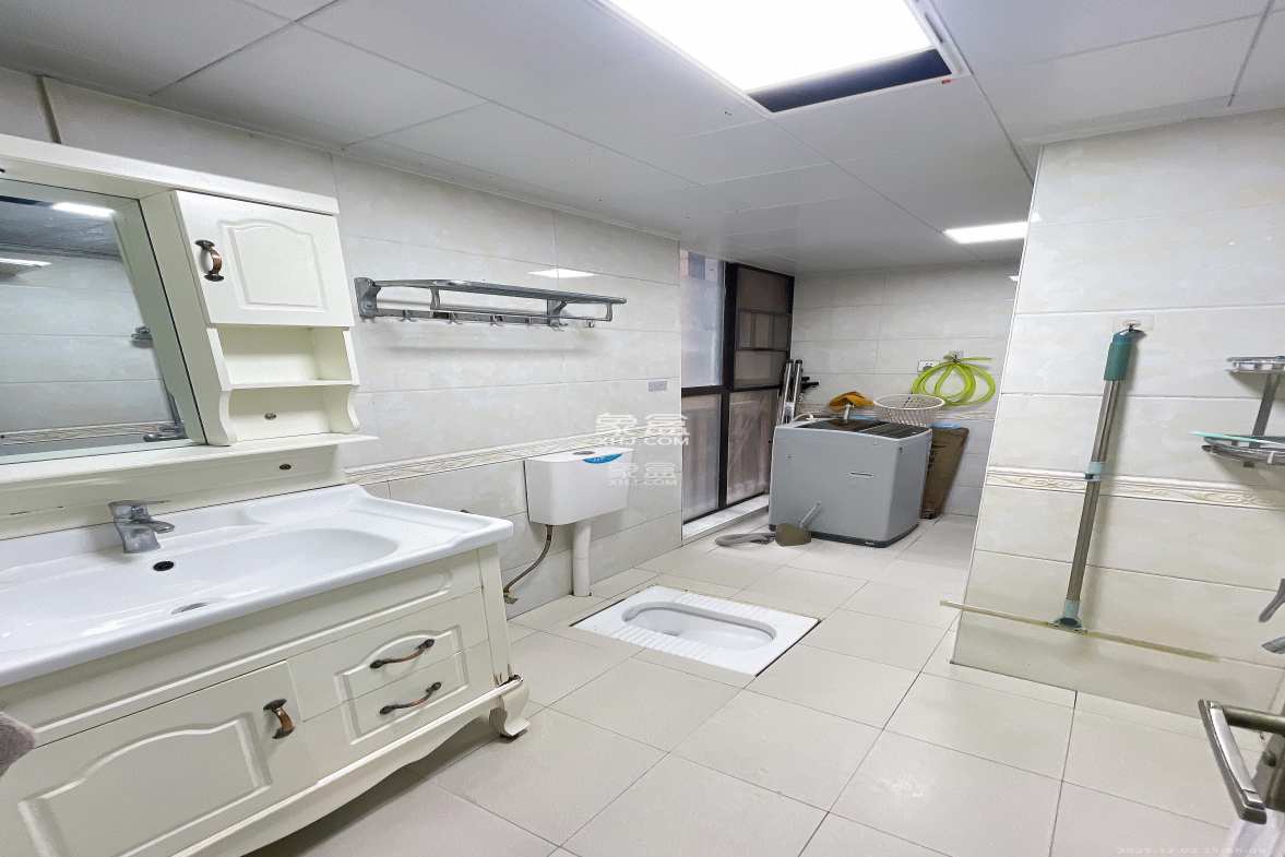 梅溪鑫苑名家 3室2厅1卫 2500.0元/月 梅溪鑫苑名家 3室2厅1卫 2500.0元/月室内图