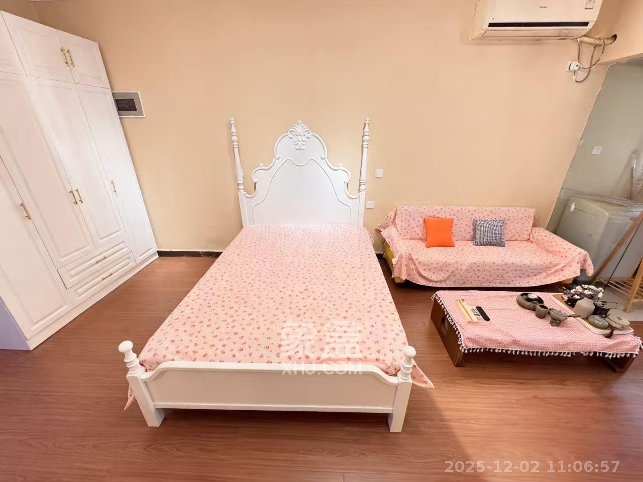 七彩丽都  1室1厅1卫    2000.0元/月室内图