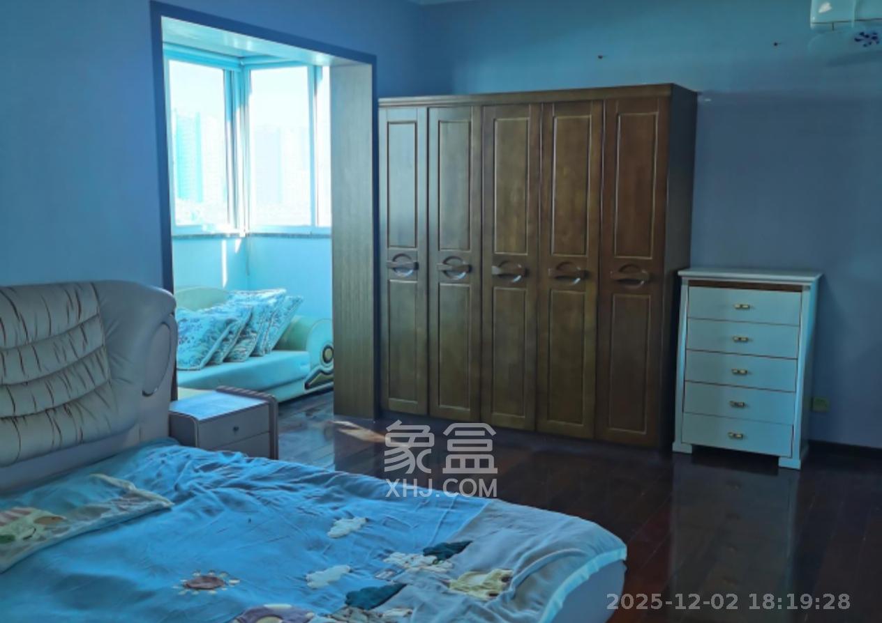 金邮小区  3室2厅2卫    2900.0元/月室内图