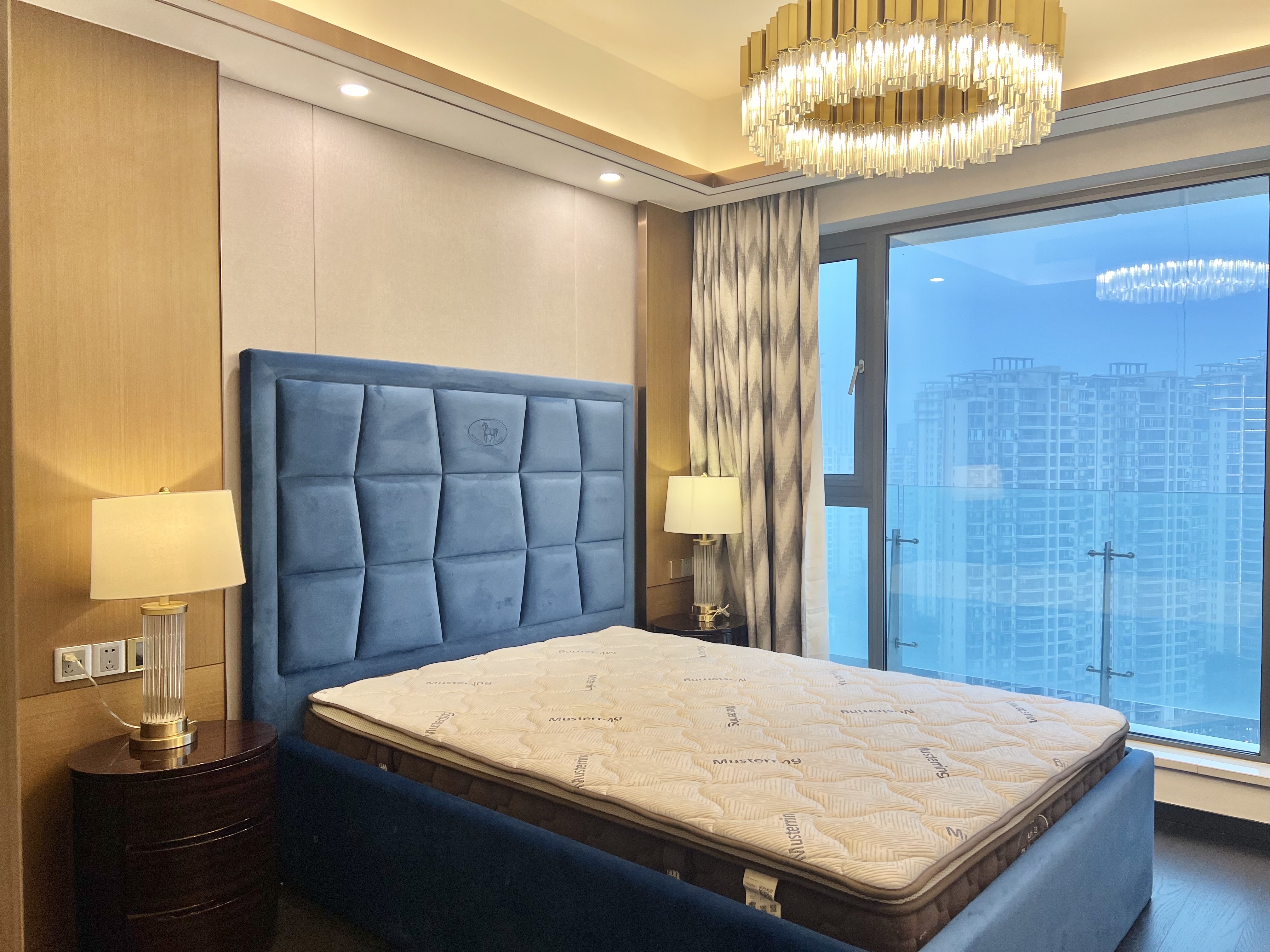 东方天澜汇  2室2厅2卫    9500.0元/月室内图