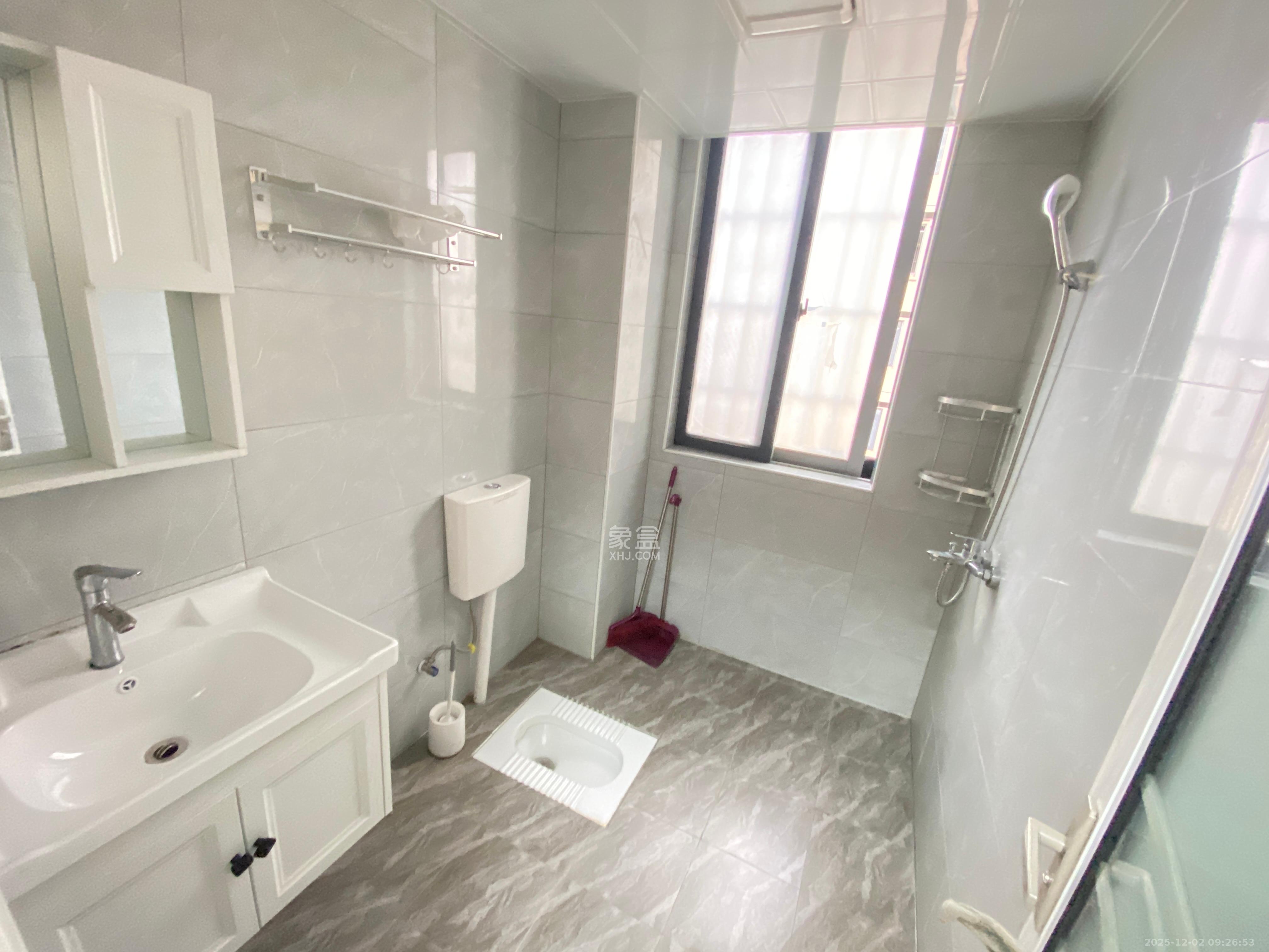 汇景豪庭 2室2厅1卫 2800.0元/月 汇景豪庭 2室2厅1卫 2800.0元/月室内图