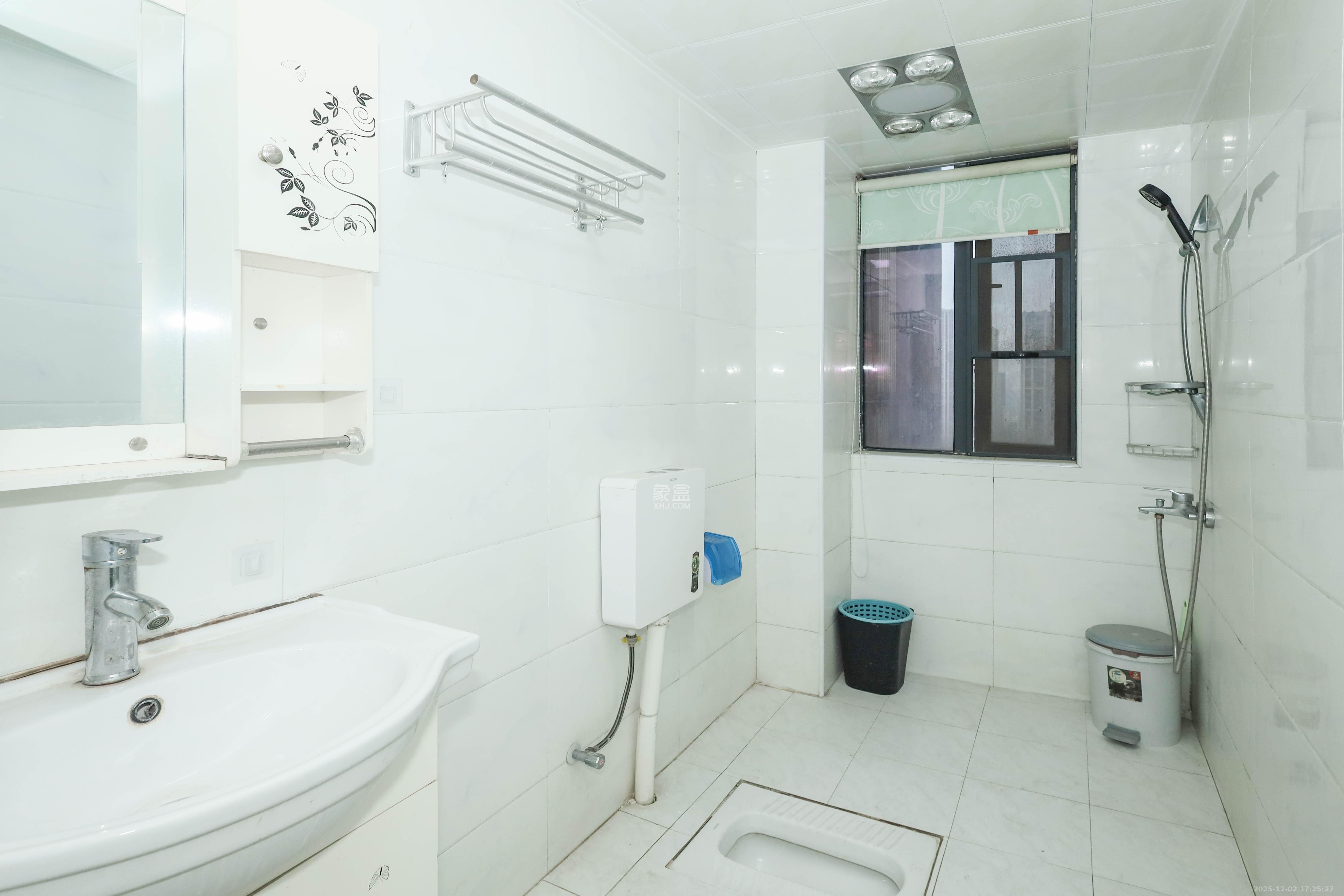 润芳园 4室2厅2卫 110.0万 润芳园 4室2厅2卫 110.0万卫生间