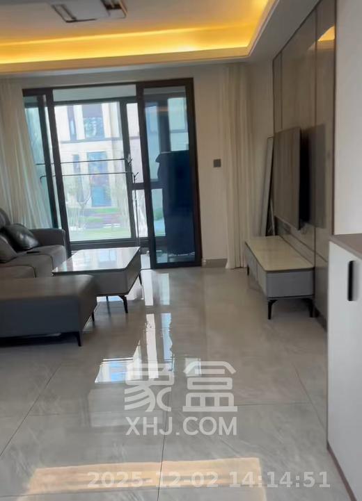 长沙美的麓府  4室2厅2卫    2900.0元/月