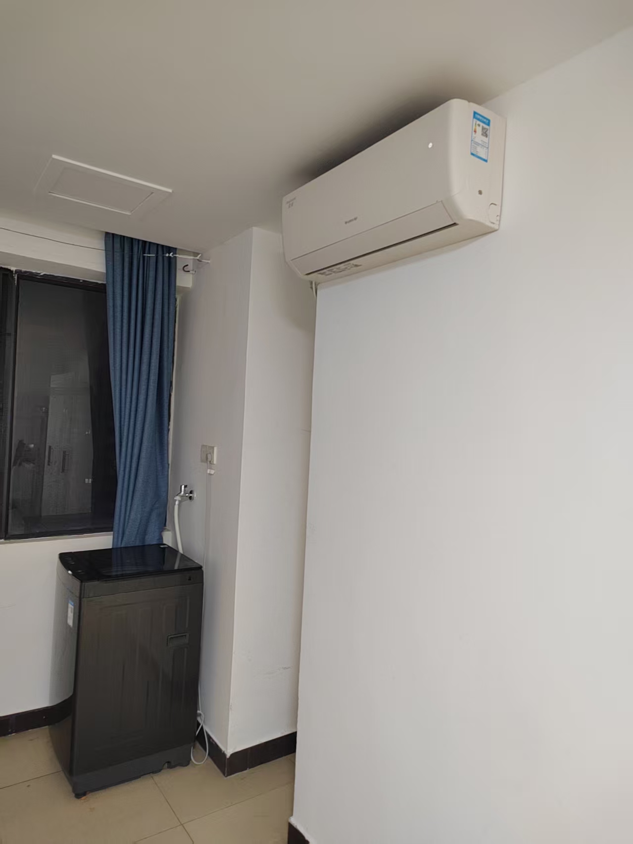 帝国大厦  1室1厅1卫    1300.0元/月户型图