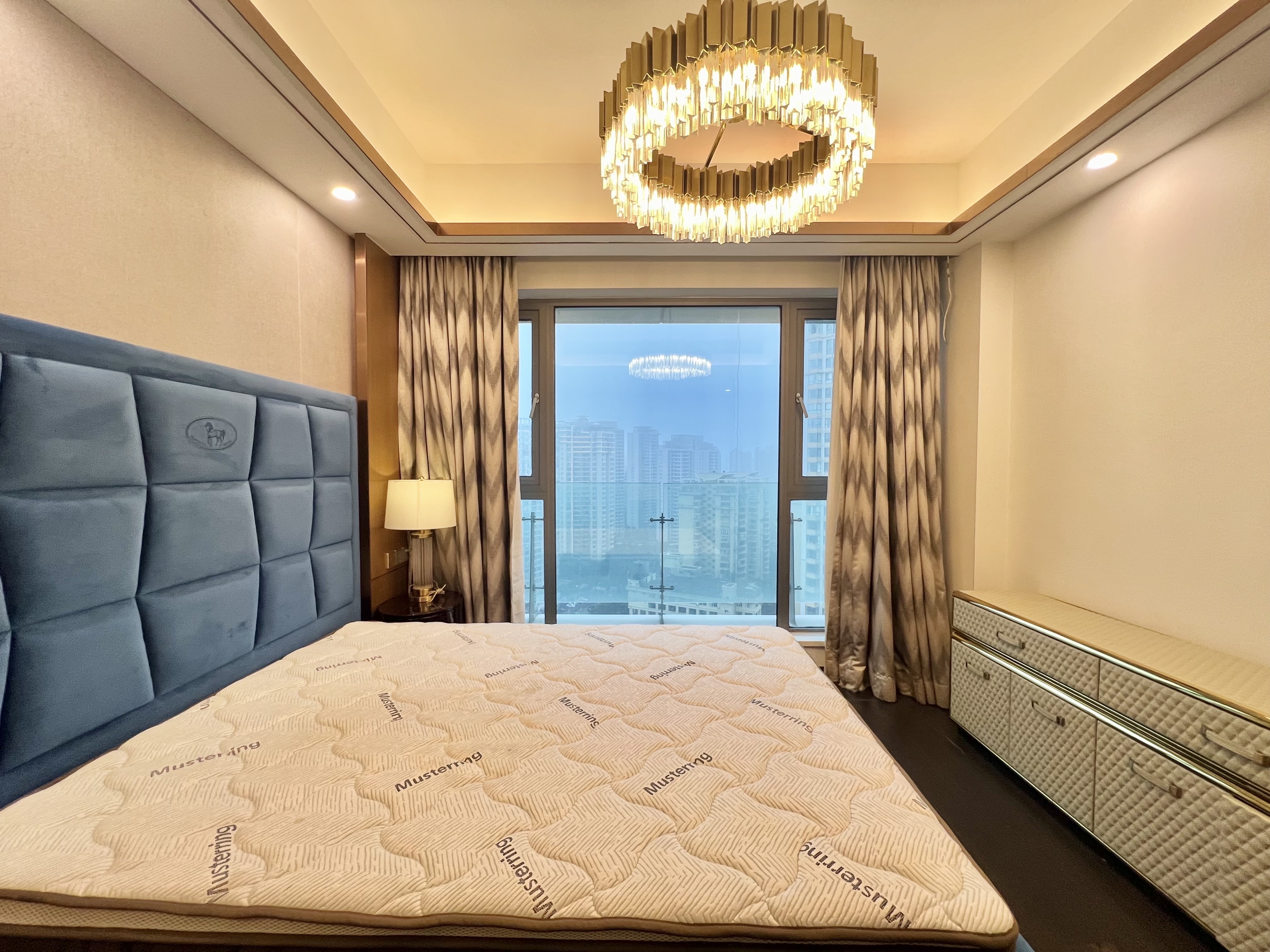 东方天澜汇  2室2厅2卫    9500.0元/月室内图