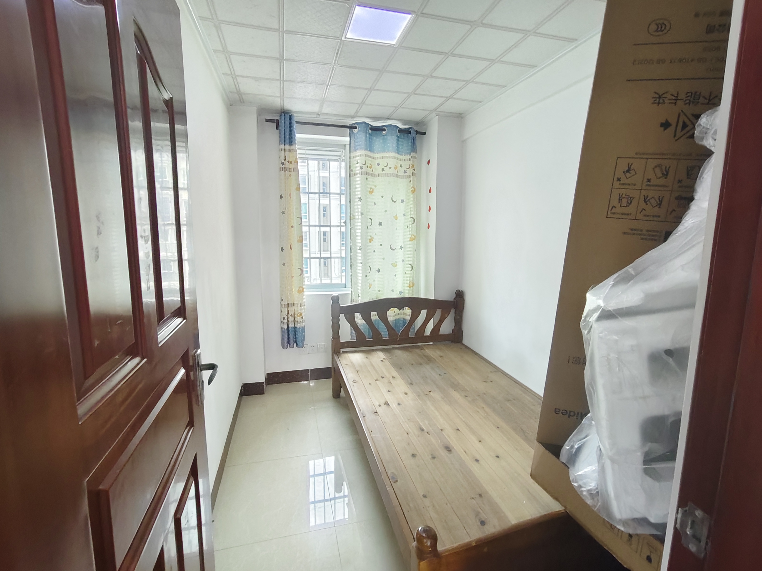 三青家苑 3室1厅1卫 2600.0元/月 三青家苑 3室1厅1卫 2600.0元/月室内图