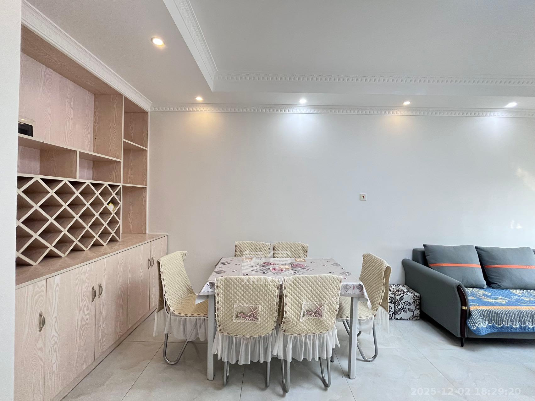 万科魅力之城  3室1厅1卫    2200.0元/月室内图