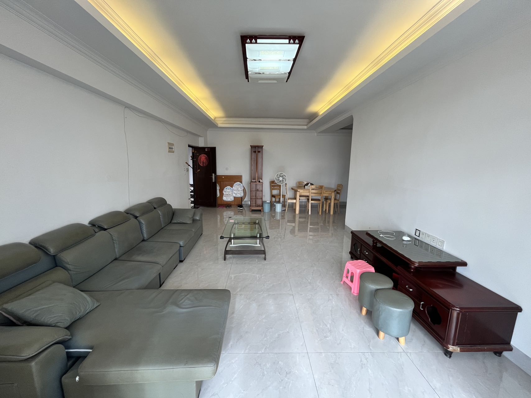 星华商厦 3室2厅2卫 3200.0元/月 星华商厦 3室2厅2卫 3200.0元/月室内图