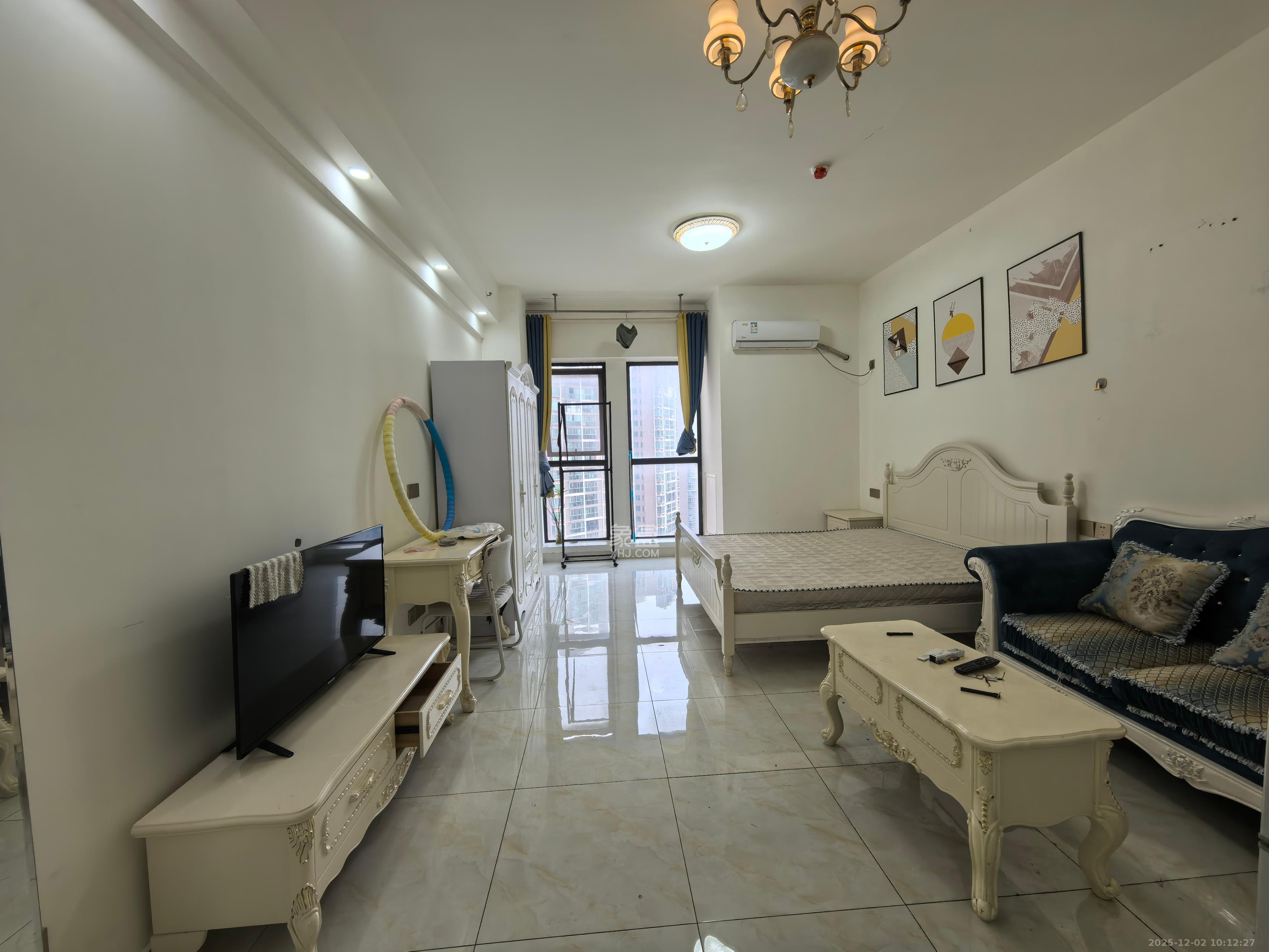 新世界广场  1室1厅1卫    1500.0元/月室内图