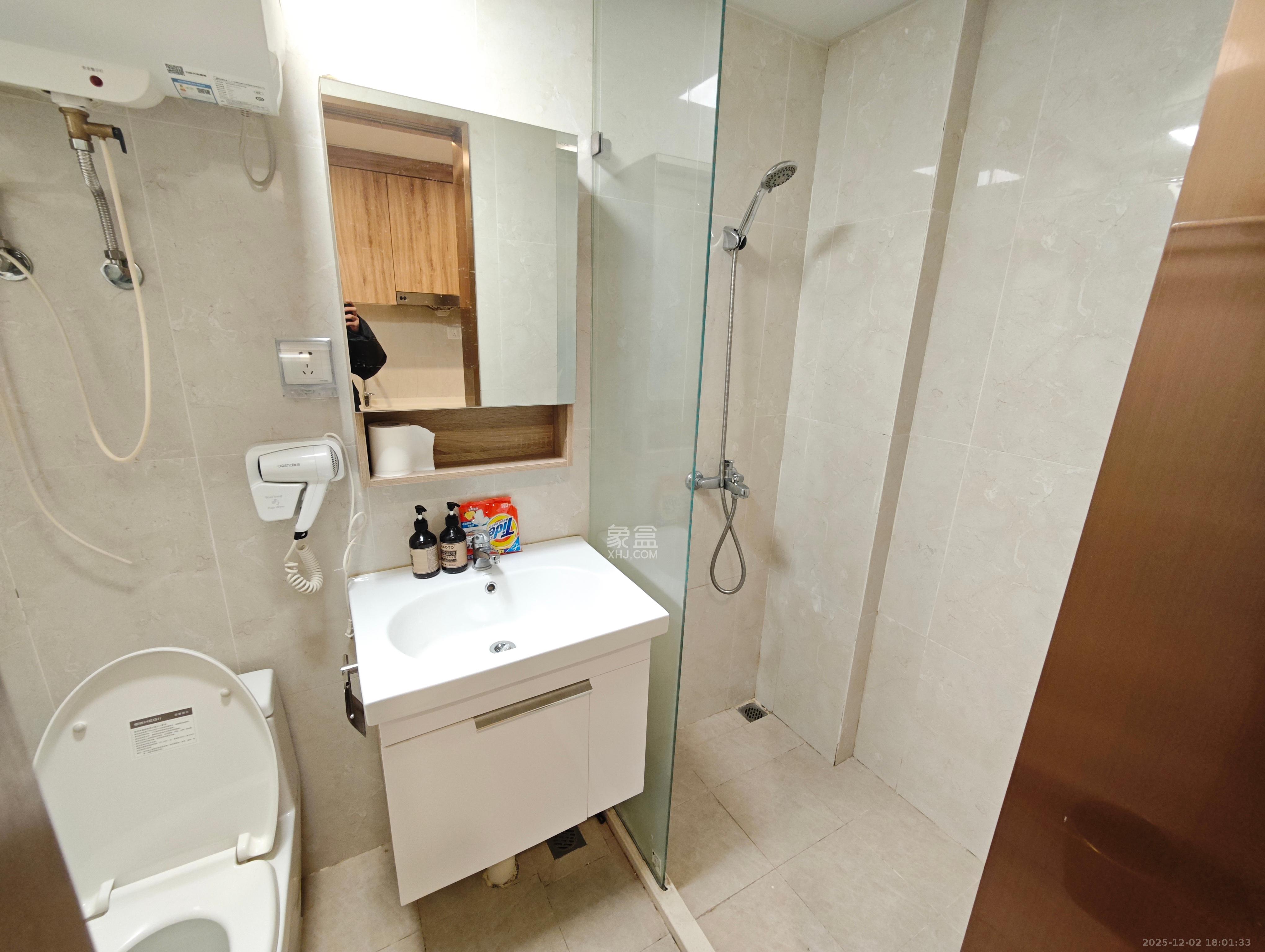 佳兆业云顶都汇 1室1厅1卫 1400.0元/月 佳兆业云顶都汇 1室1厅1卫 1400.0元/月室内图