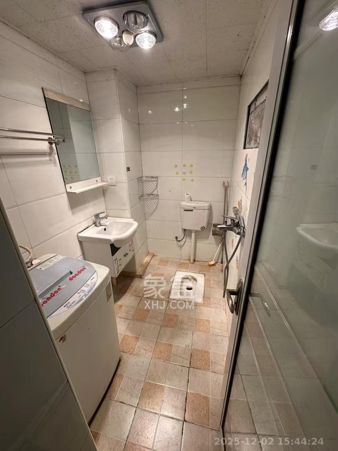 麓枫和苑  2室1厅1卫    1800.0元/月室内图