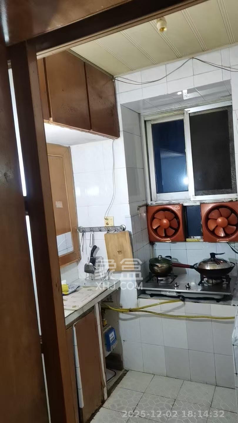 湖南工业贸易学校  2室1厅1卫    1100.0元/月室内图