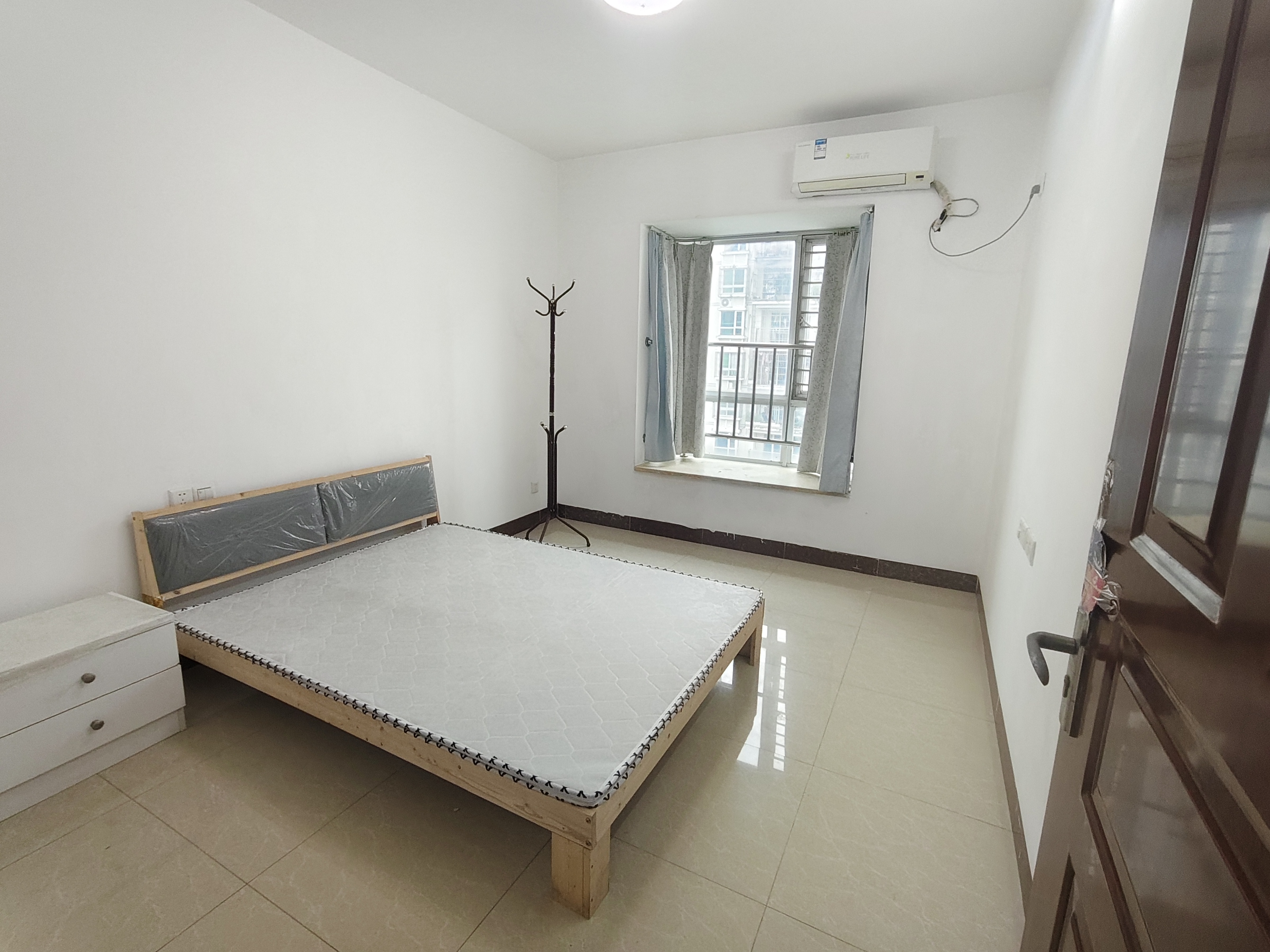 三青家苑 3室1厅1卫 2600.0元/月 三青家苑 3室1厅1卫 2600.0元/月室内图