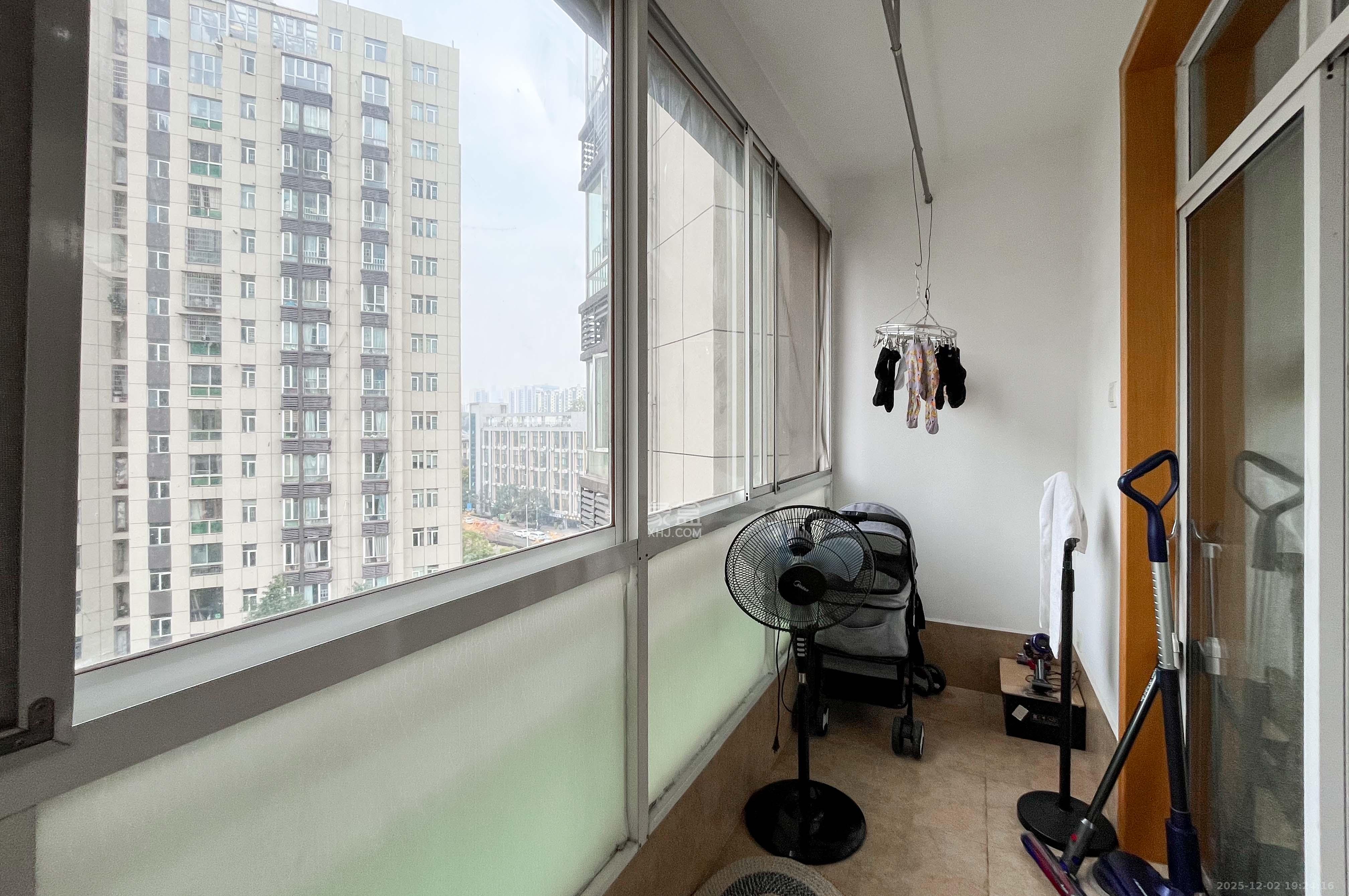 湘麓国际 1室2厅2卫 95.0万 湘麓国际 1室2厅2卫 95.0万其他