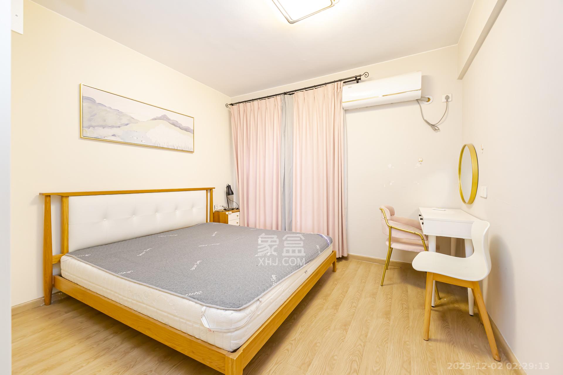 时代倾城三期 4室2厅2卫 90.0万 时代倾城三期 4室2厅2卫 90.0万卧室