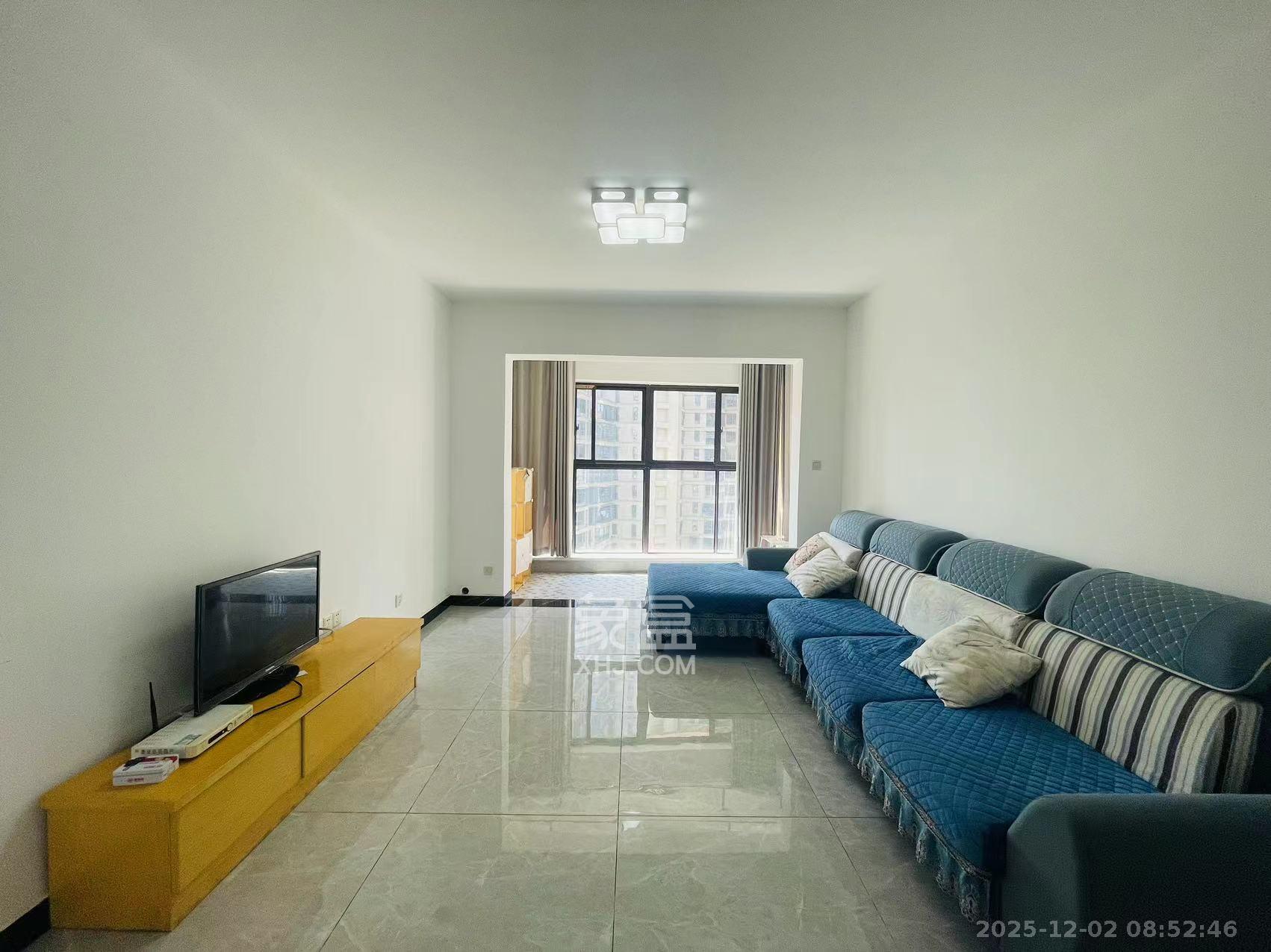 保利麓谷林语D区  3室2厅1卫    2400.0元/月