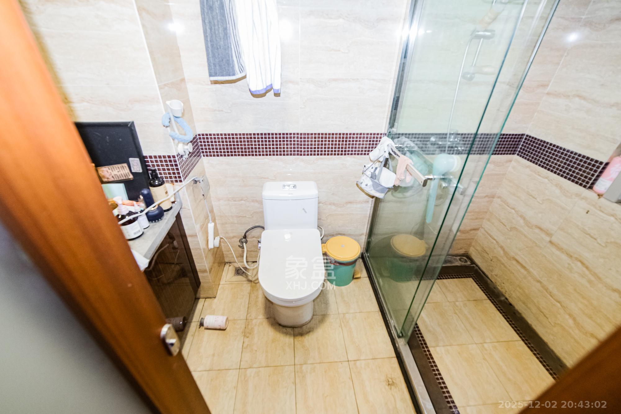 万科城 3室2厅2卫 70.0万 万科城 3室2厅2卫 70.0万卫生间